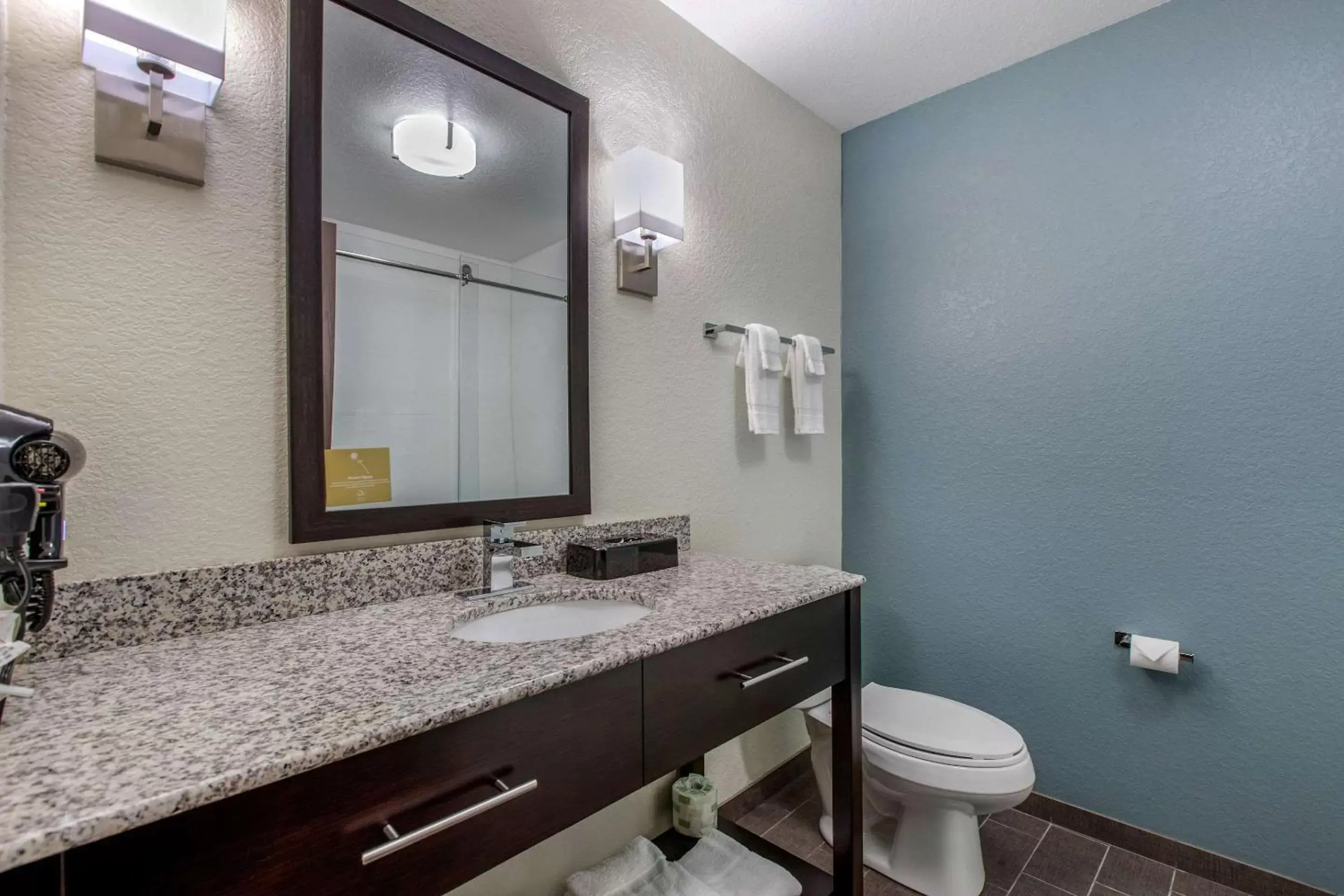 Photo of the whole room, Bathroom in Sleep Inn & Suites Ankeny - Des Moines