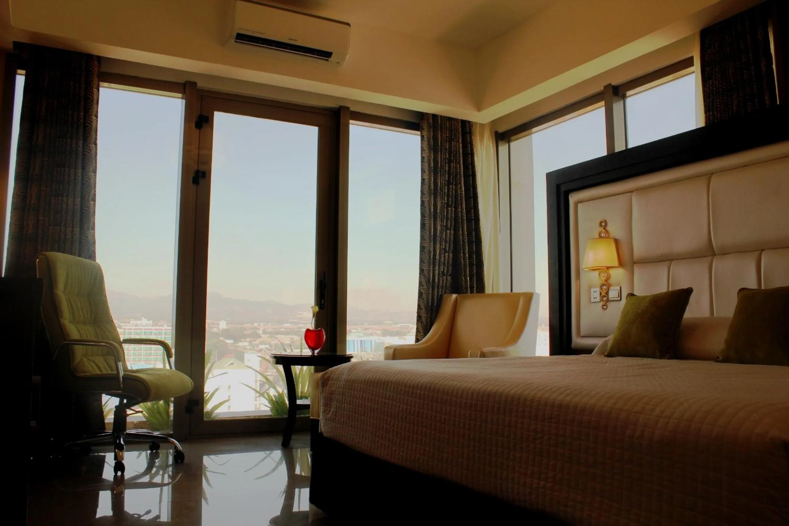 View (from property/room), Bed in Central Park Tower Resort