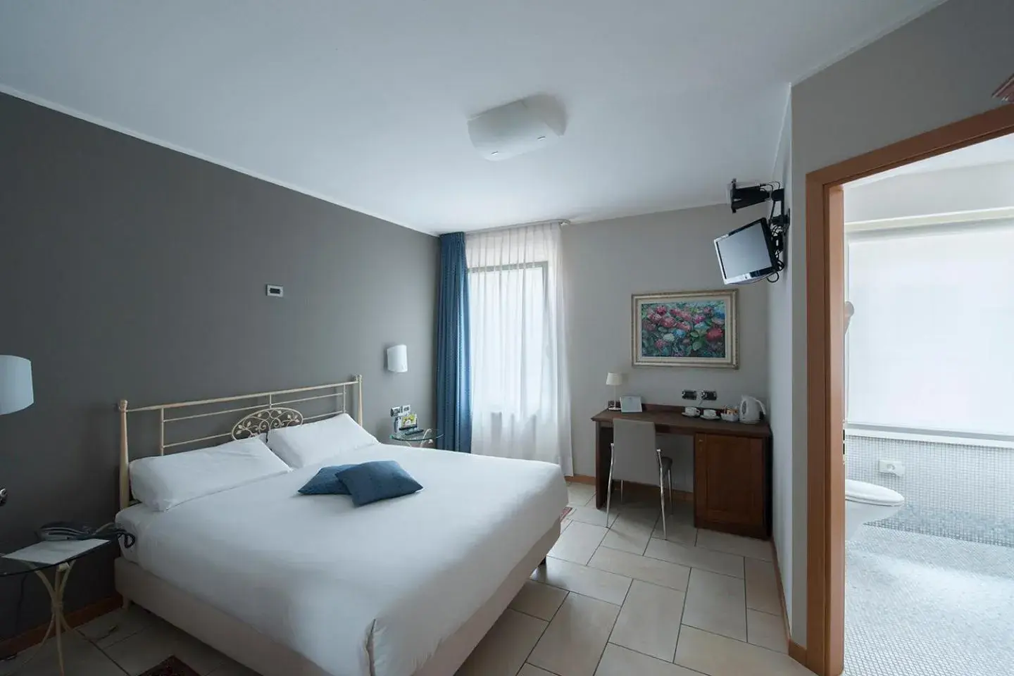 Day, Bed in Hotel Villa Colico