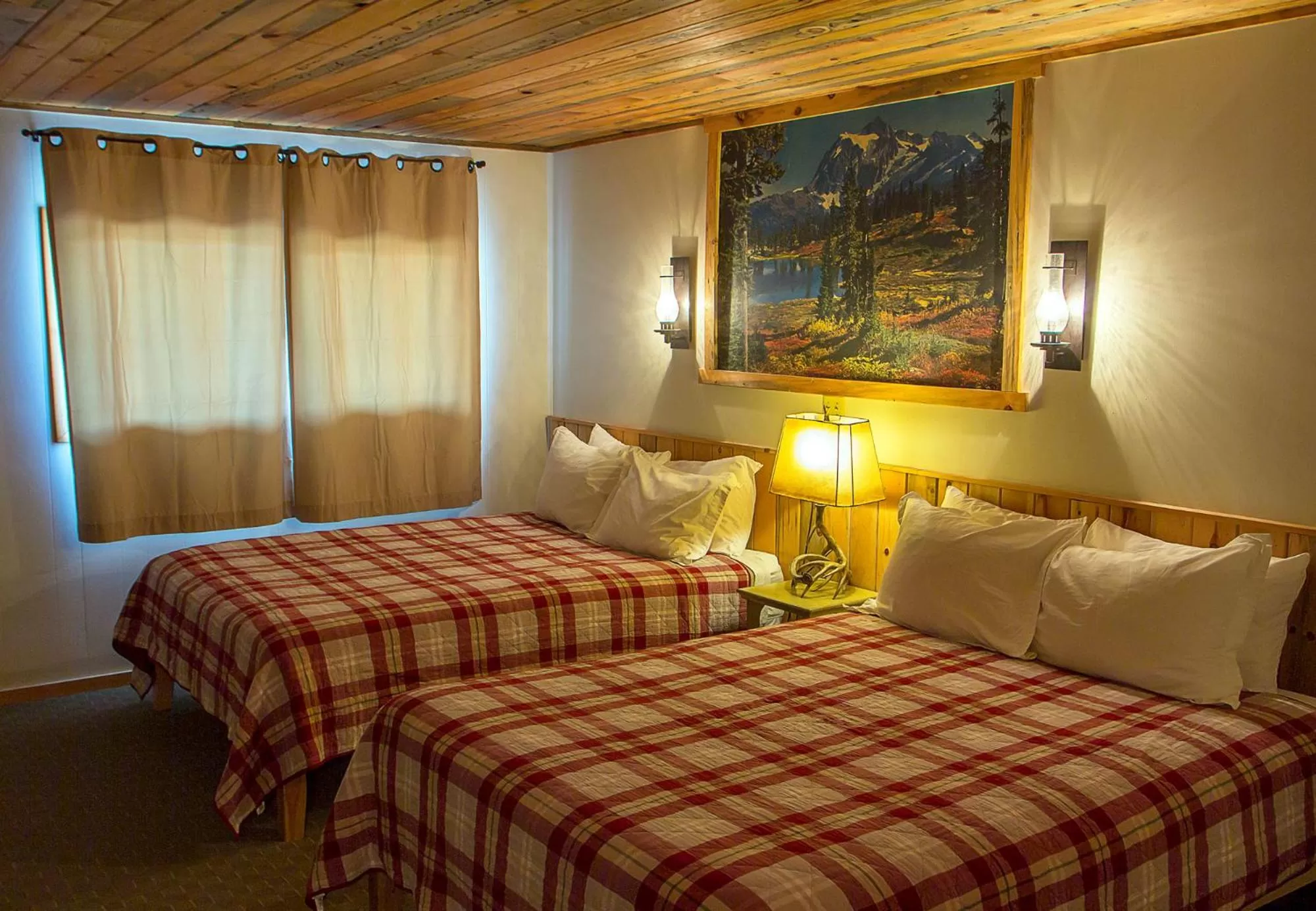 High Country Motel and Cabins