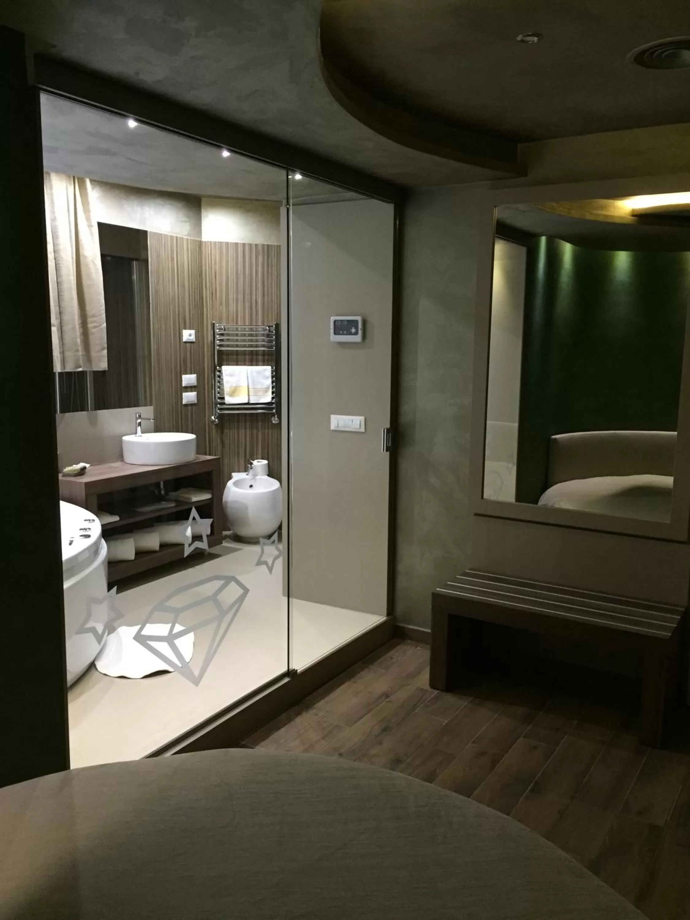 Bedroom, Bed in Hotel Smeraldo