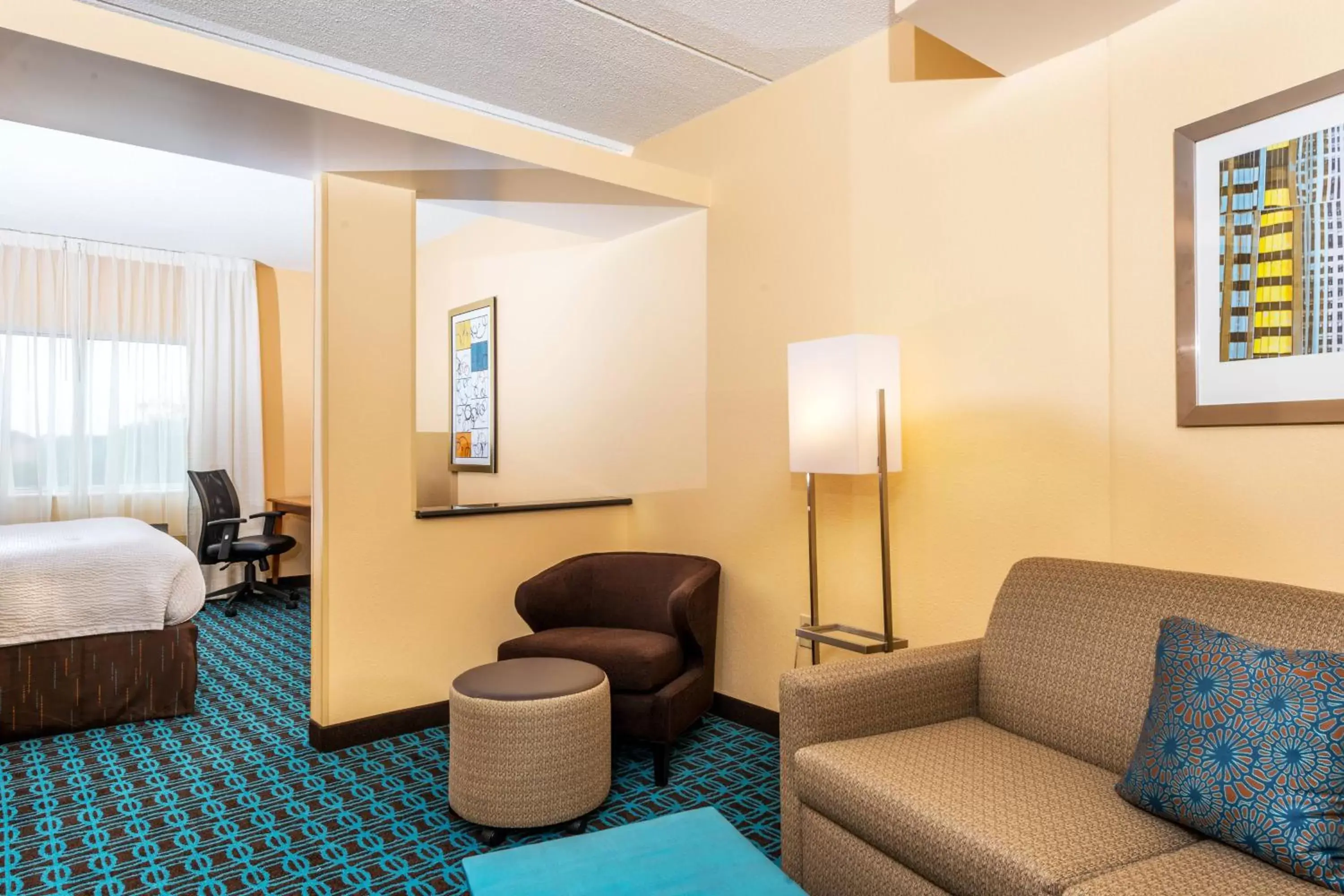 Living room, Seating Area in Fairfield Inn & Suites by Marriott Nashville at Opryland