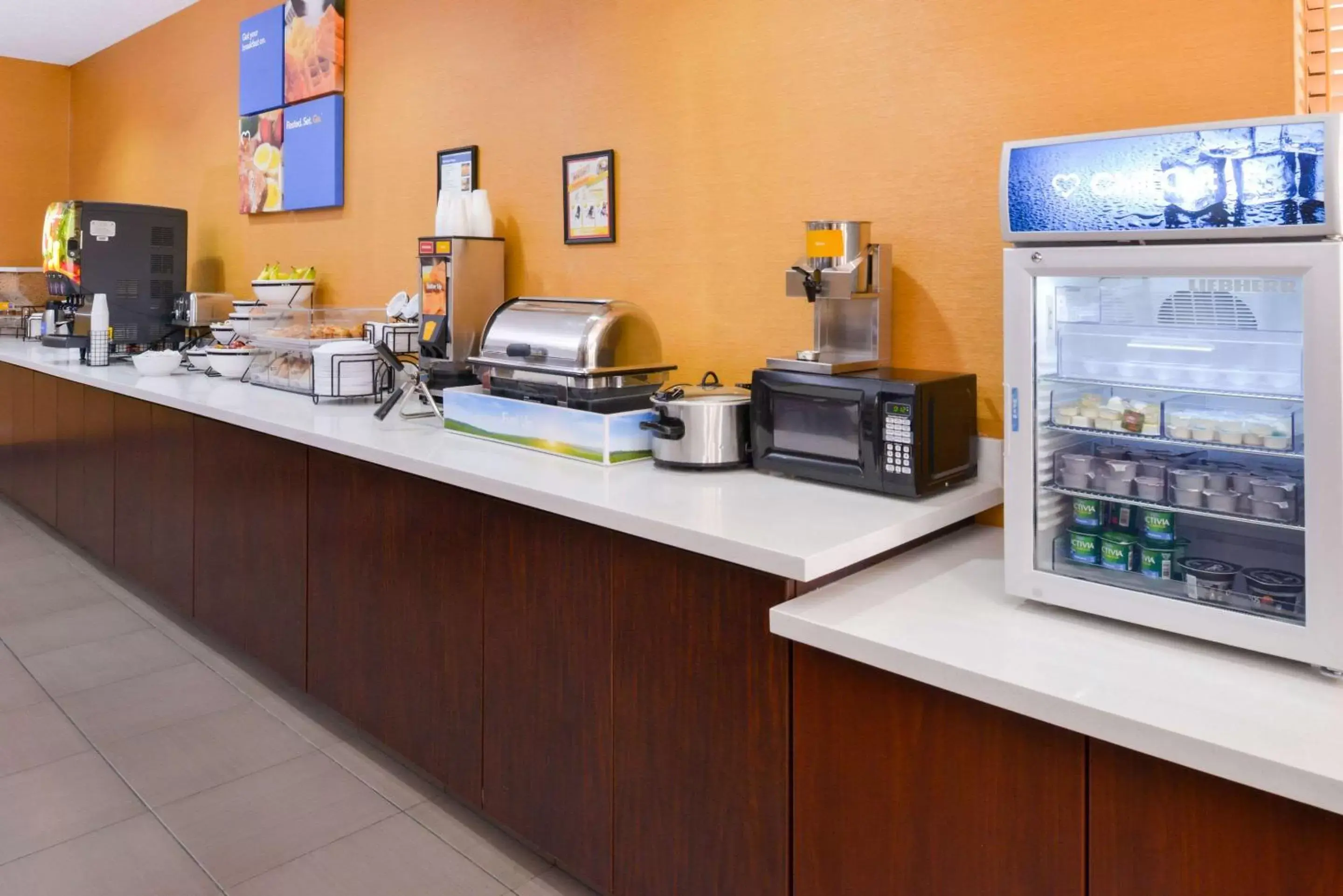 Restaurant/places to eat in Comfort Inn and Suites Joplin