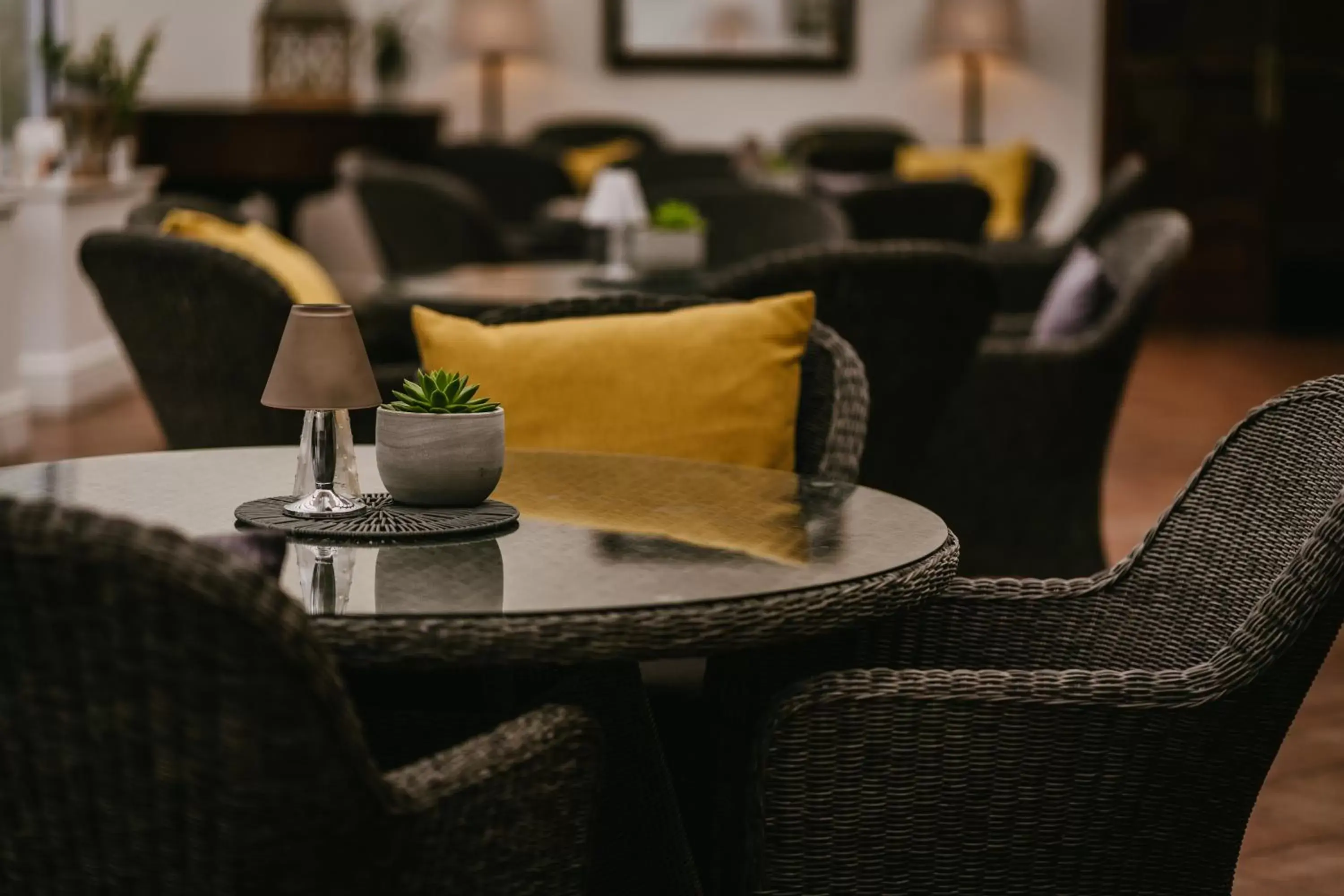 Lounge or bar, Restaurant/Places to Eat in Rowton Hall Hotel and Spa