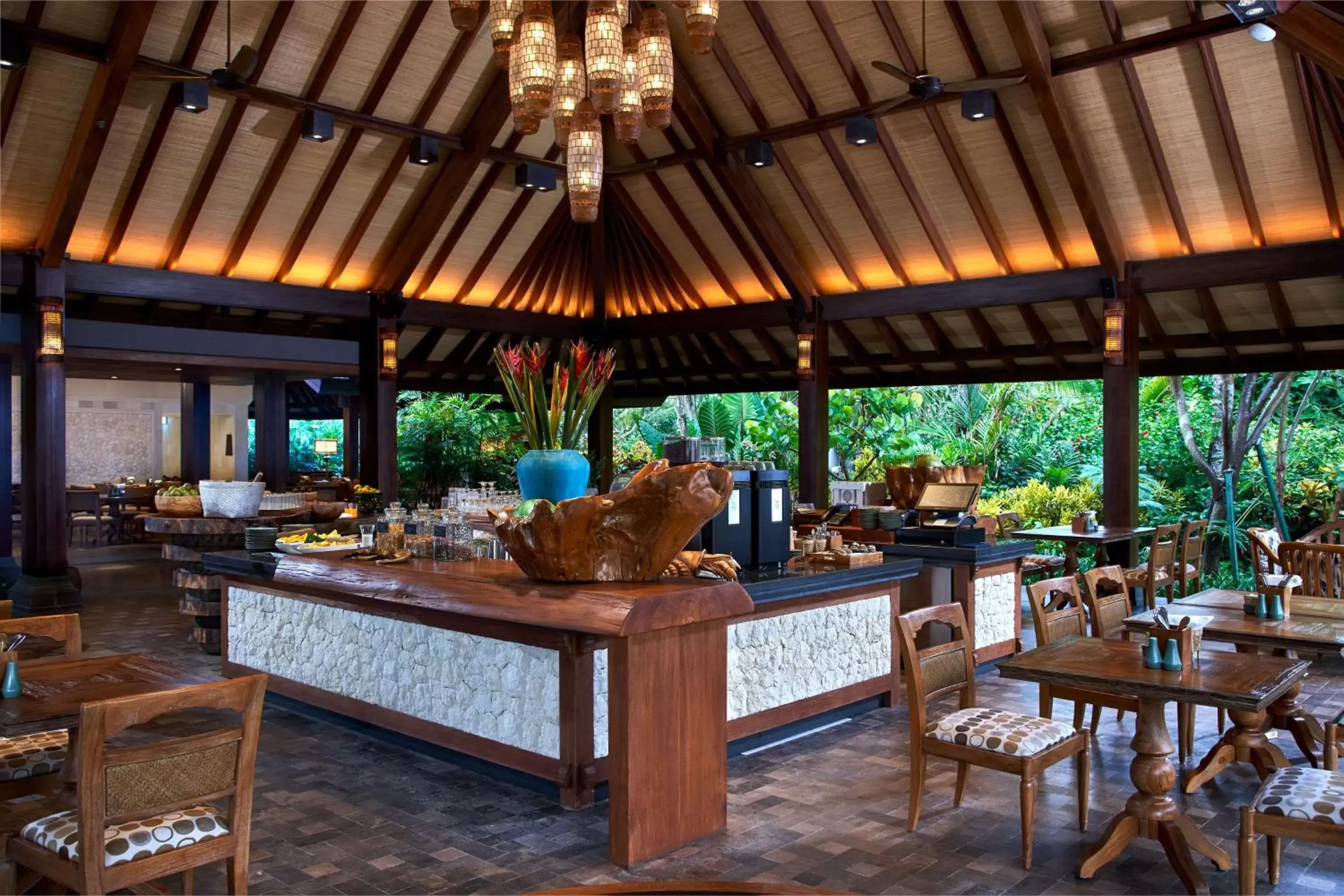 Lounge or bar, Restaurant/Places to Eat in Hyatt Regency Bali
