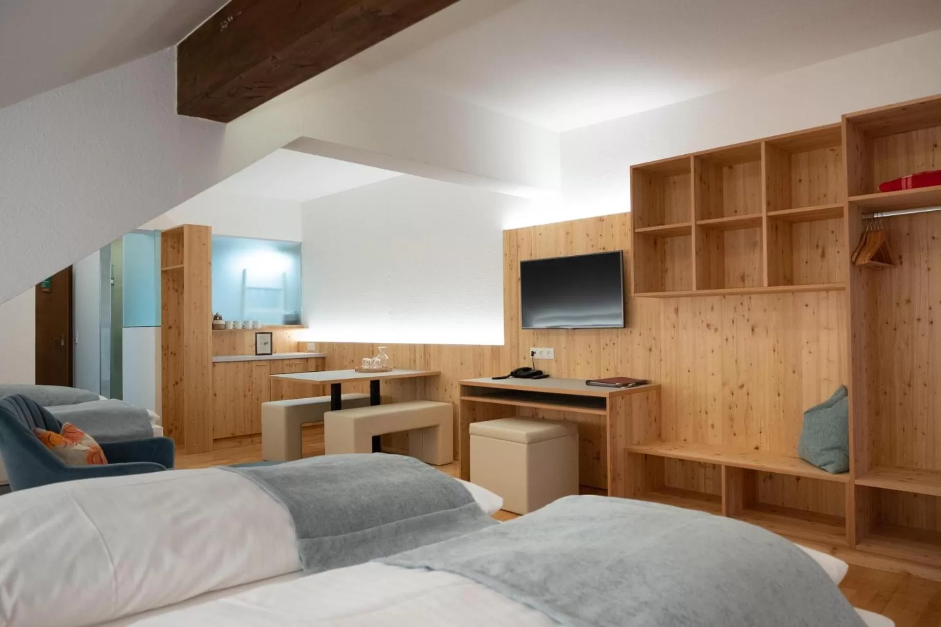 Photo of the whole room, Bed in Santner, Hotel