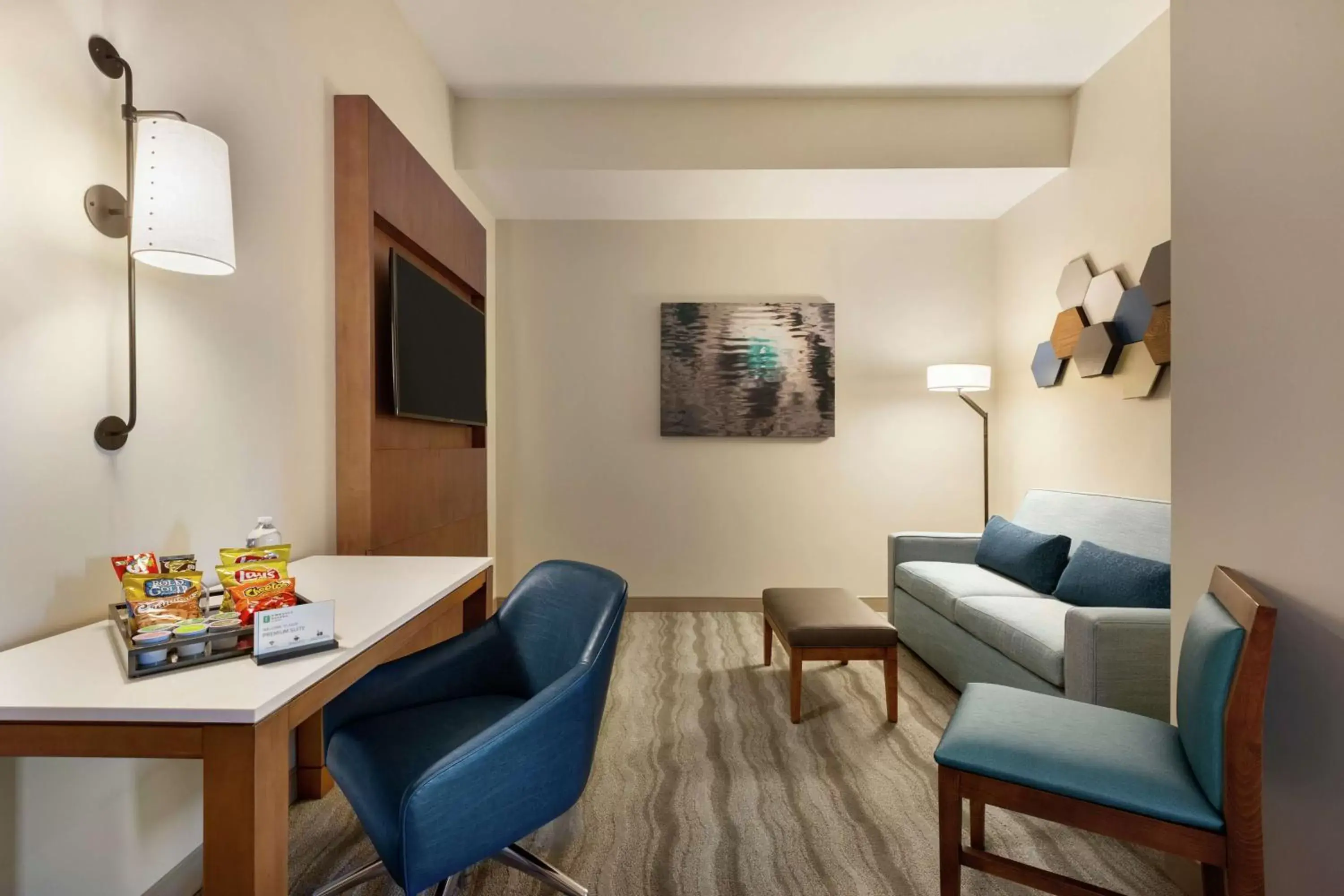 Bedroom, Seating Area in Embassy Suites By Hilton Sarasota