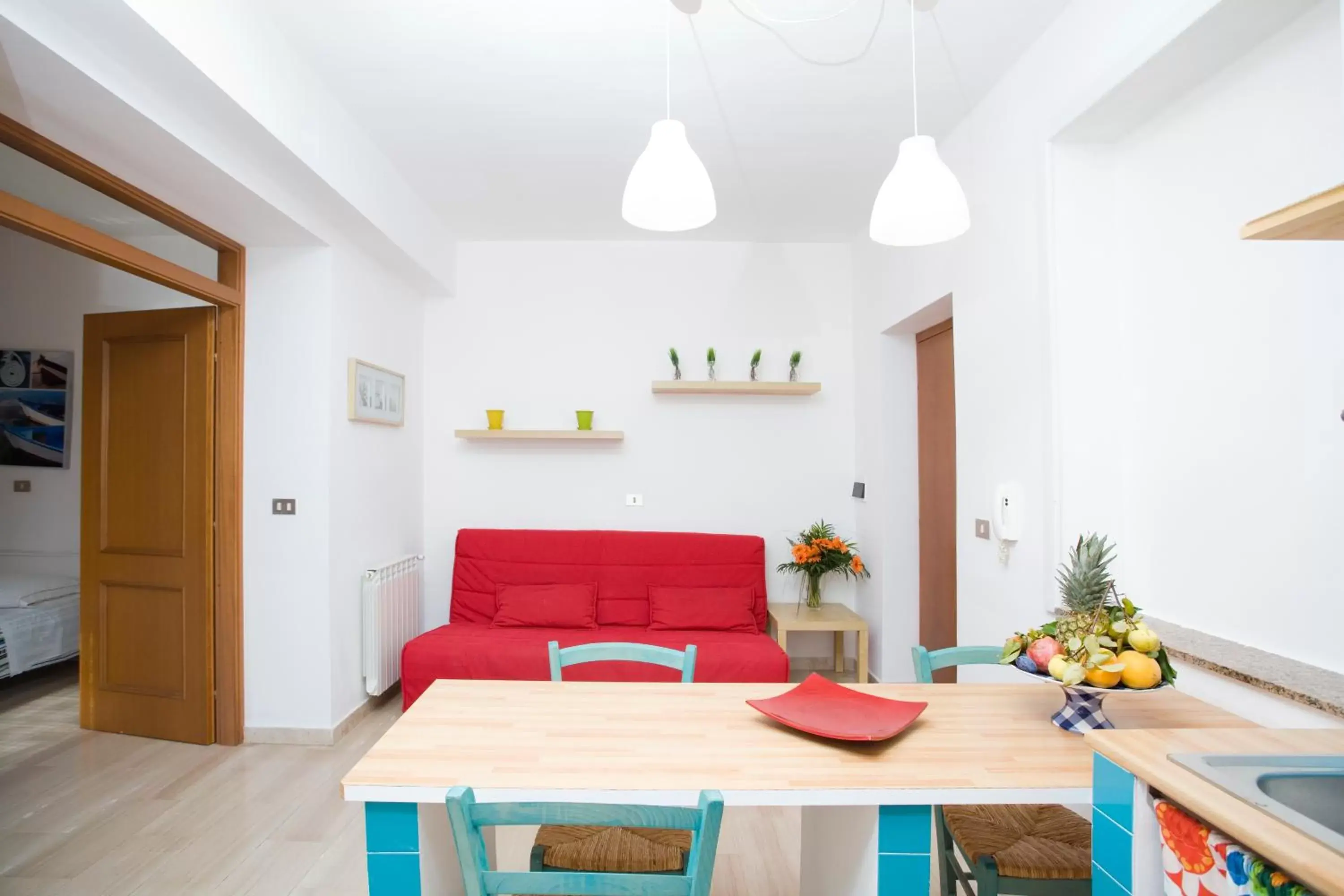 Kitchen or kitchenette, Seating Area in Il Vicolo B&B