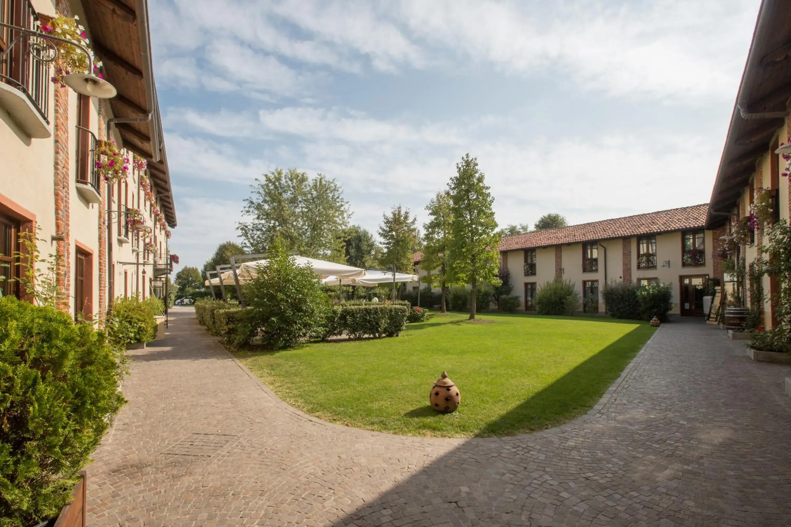 Property Building in Romantic Hotel Furno