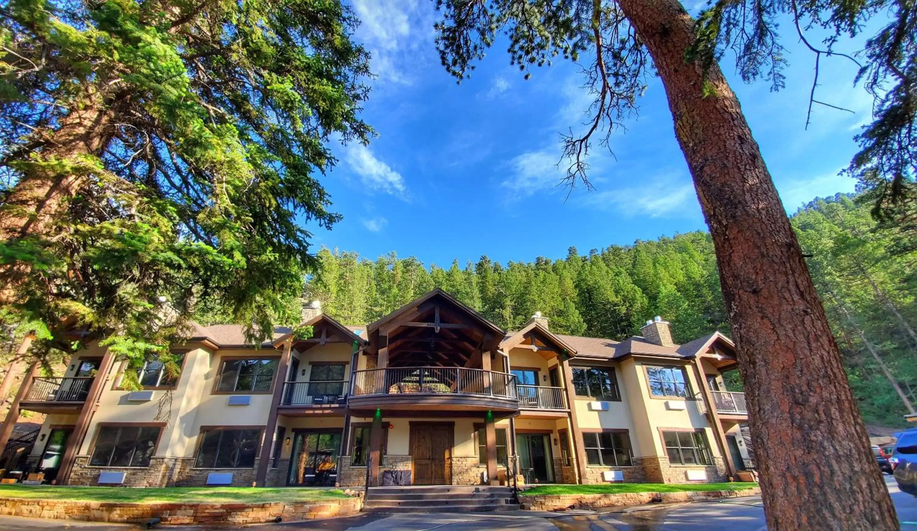 Property Building in The Inn on Fall River & Fall River Cabins