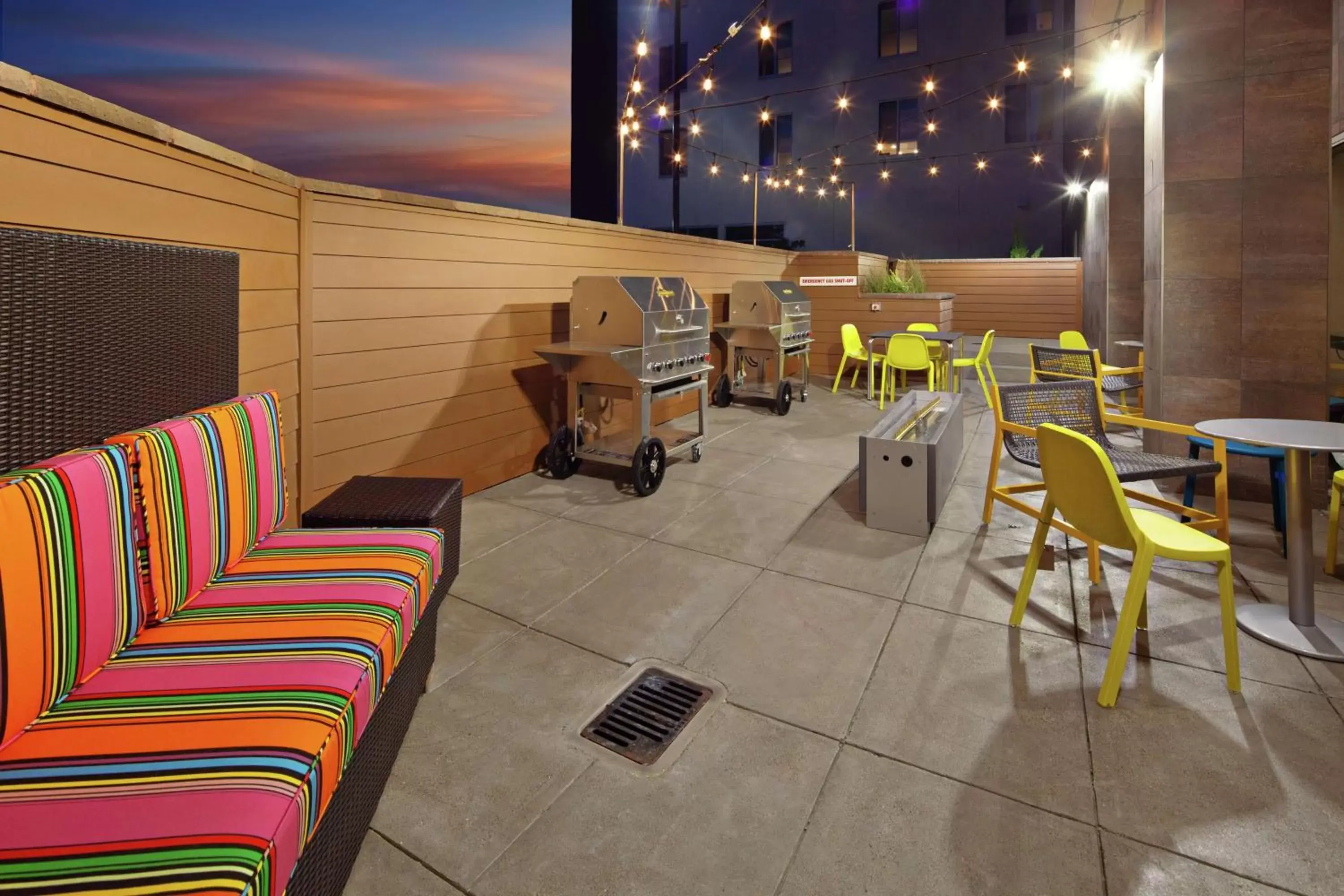 Patio in Home2 Suites By Hilton Alameda Oakland Airport