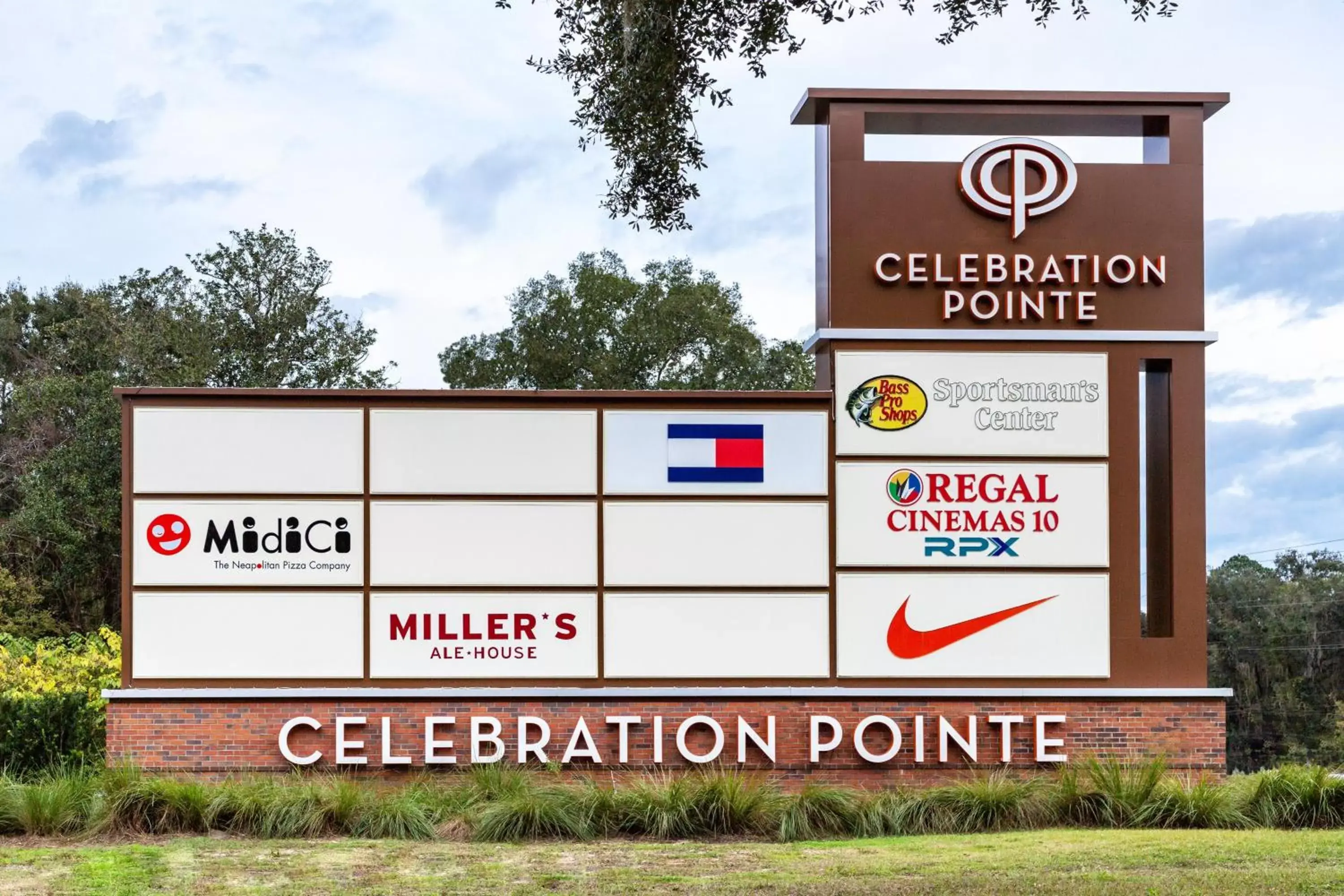 Area and facilities, Property Logo/Sign in Hotel Indigo Gainesville-Celebration Pointe, an IHG Hotel