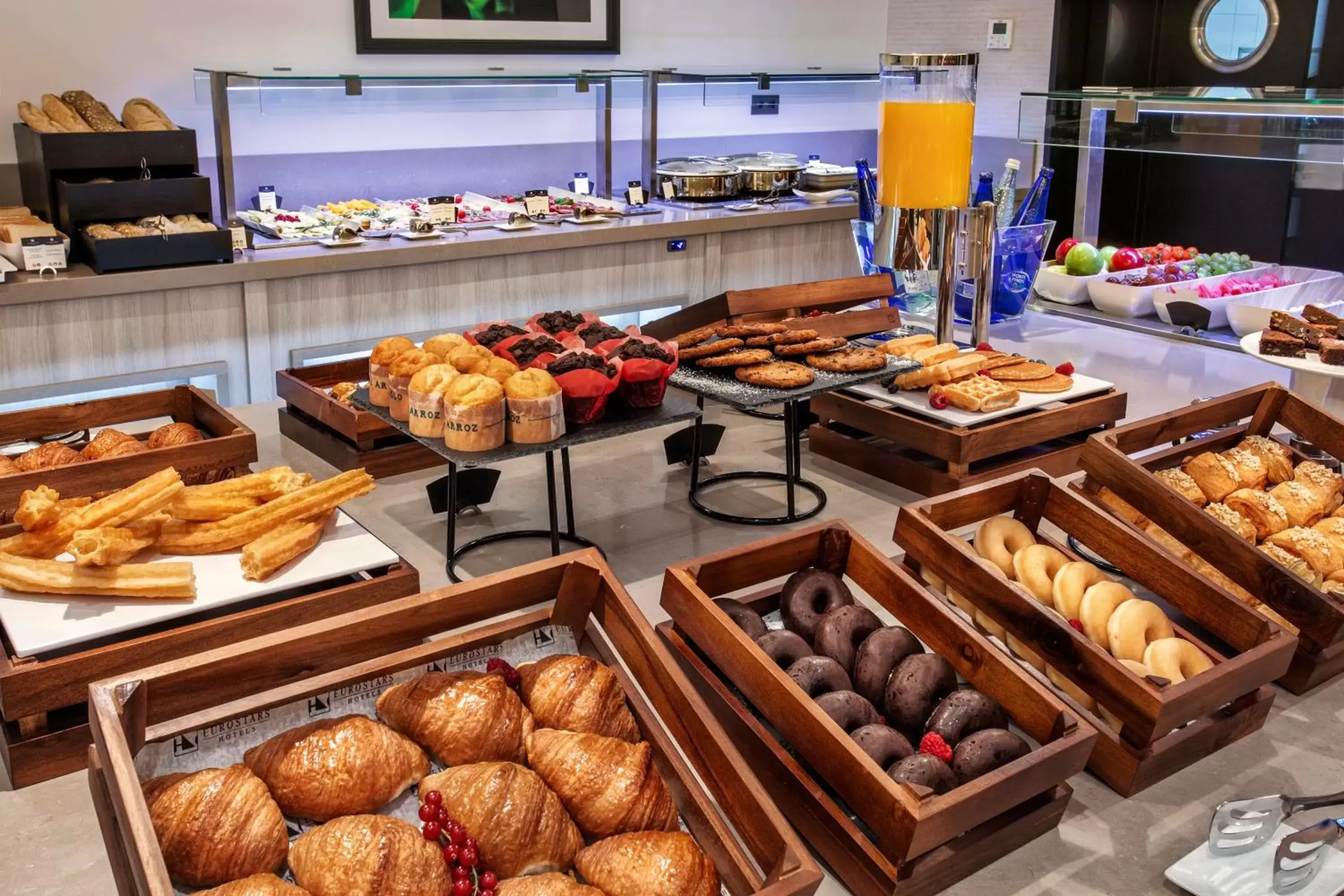 Buffet breakfast, Food in Eurostars Azahar