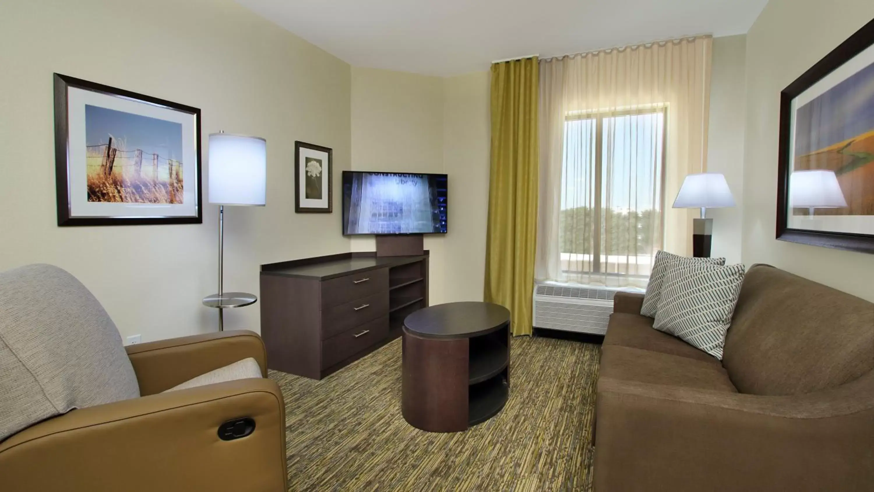 Photo of the whole room, Seating Area in Candlewood Suites - Frisco, an IHG Hotel