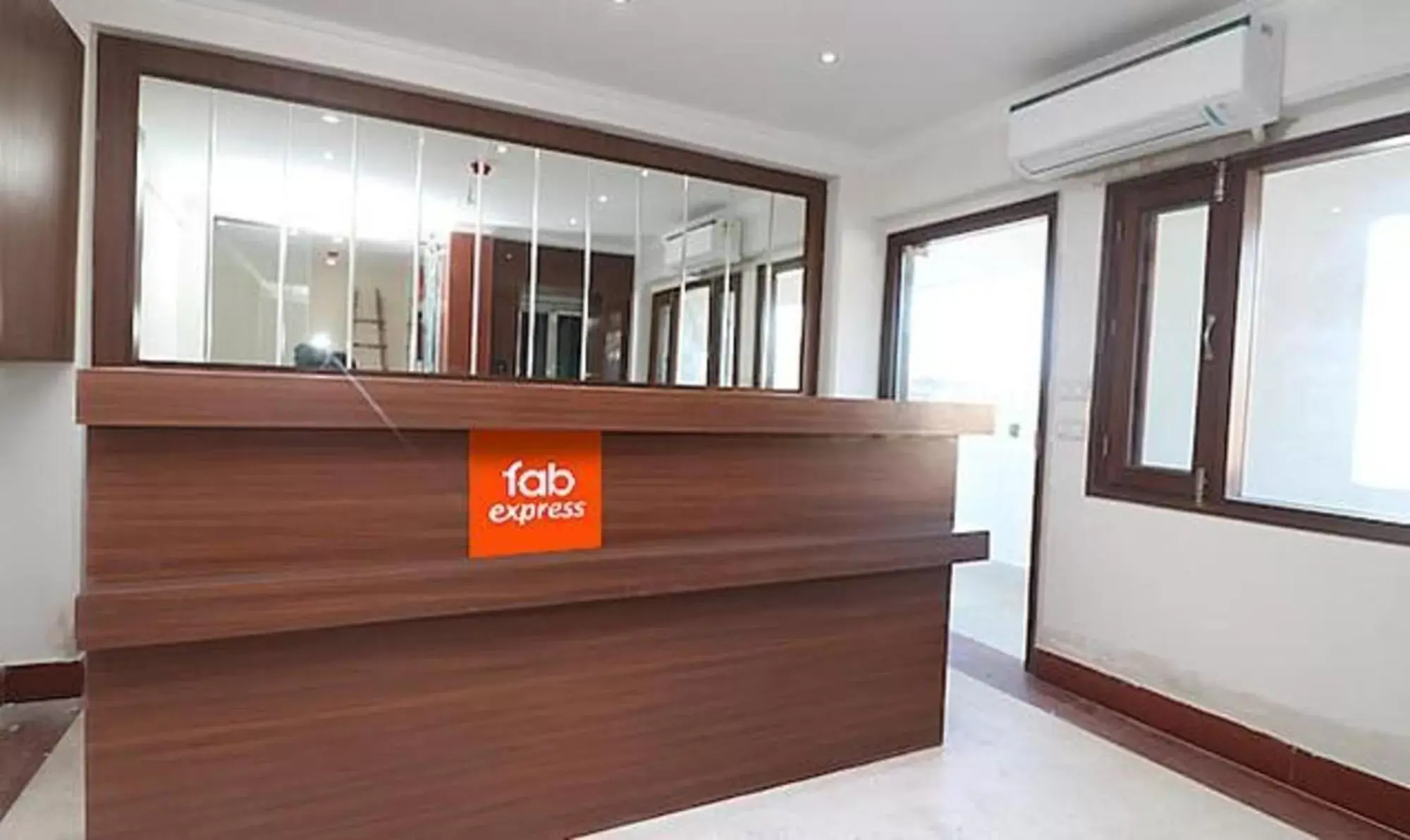 Lobby or reception, Lobby/Reception in FabExpress Central Plaza Lobby or reception, Lobby/Reception in FabExpress Central Plaza