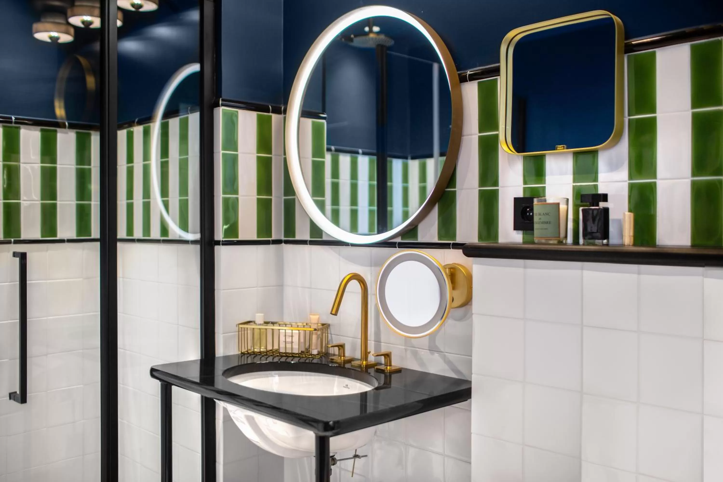 Bathroom in Chouchou Hotel