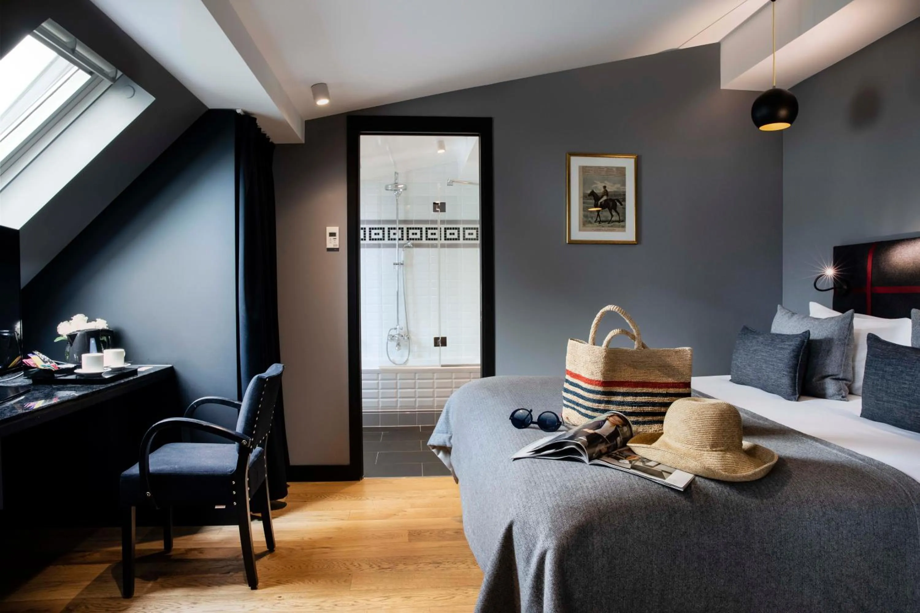 Photo of the whole room in Hotel Monsieur & Spa