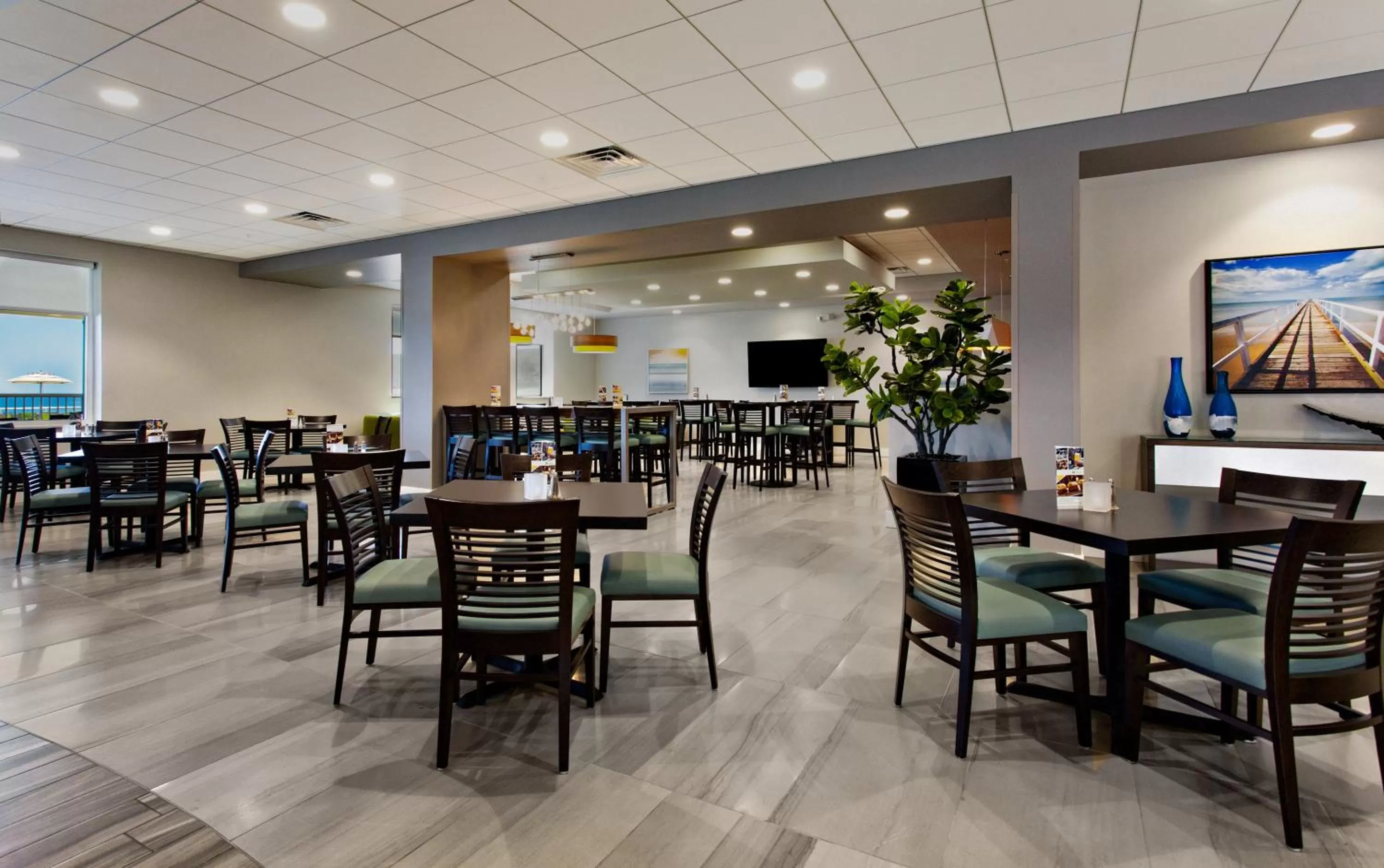 Restaurant/places to eat in Holiday Inn Hotel & Suites Daytona Beach On The Ocean by IHG