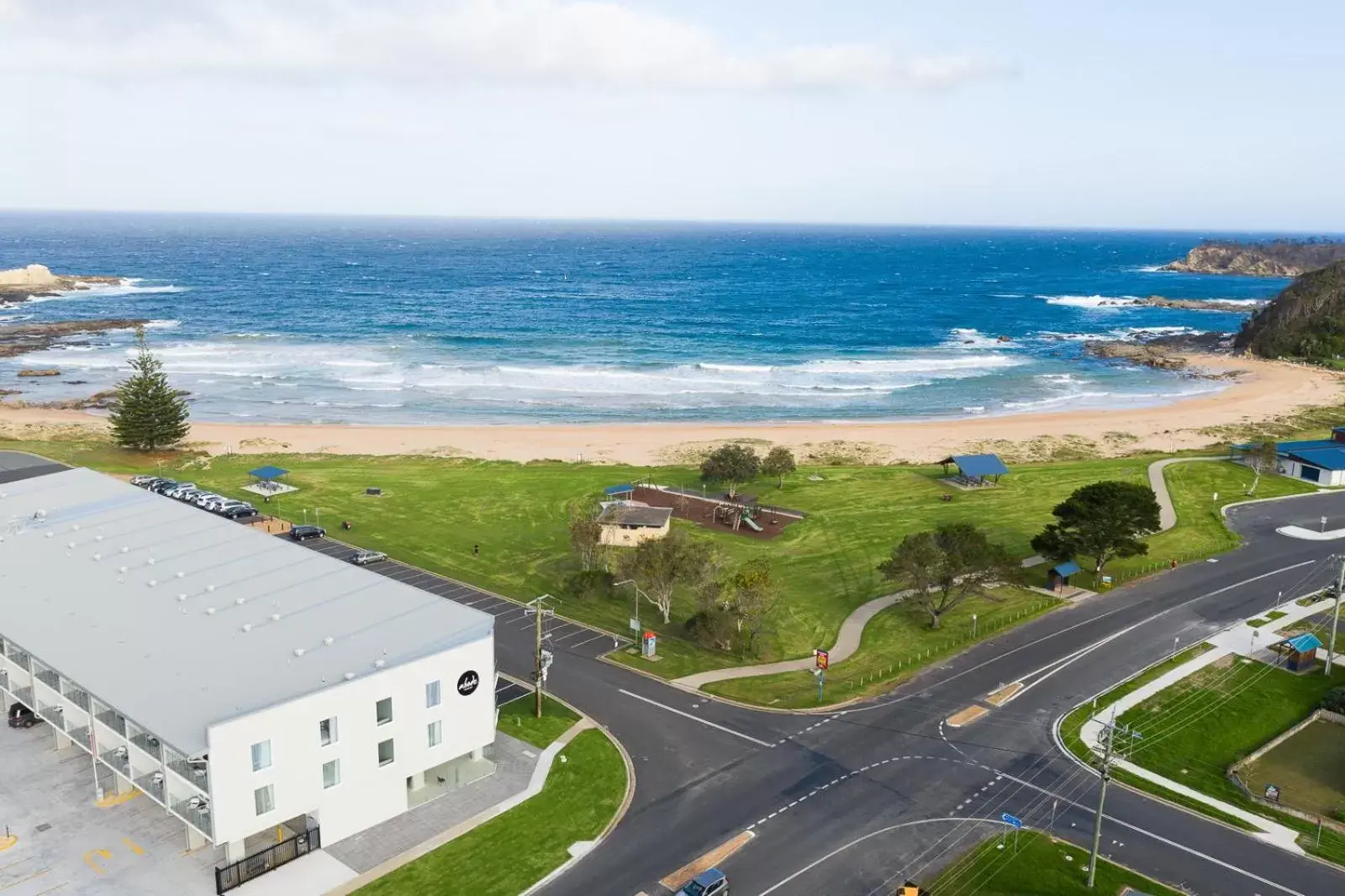 Bird's eye view, Bird's-eye View in Abode Malua Bay