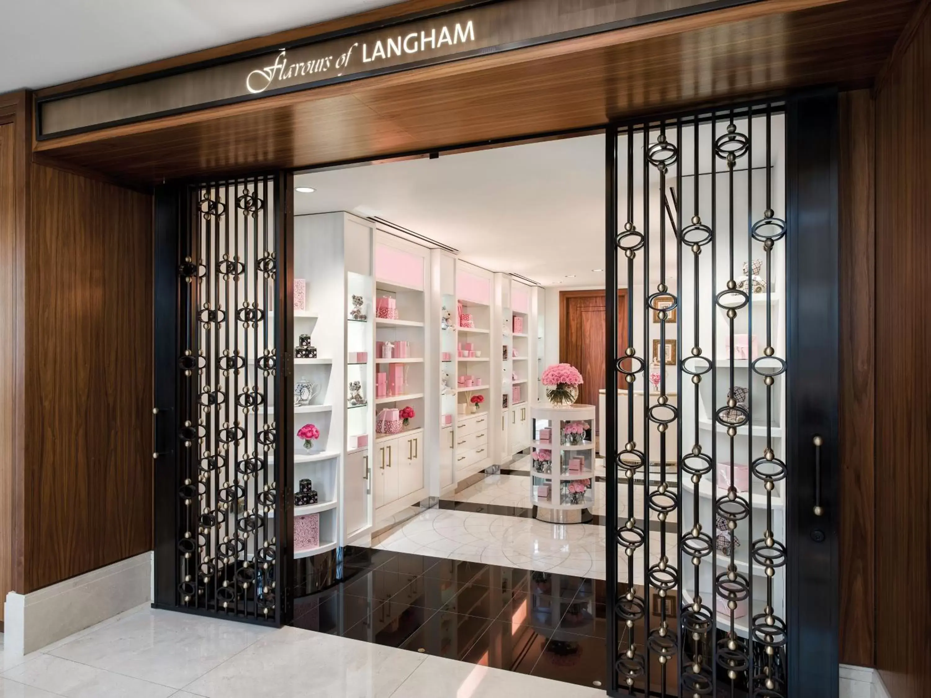 On-site shops in The Langham Chicago