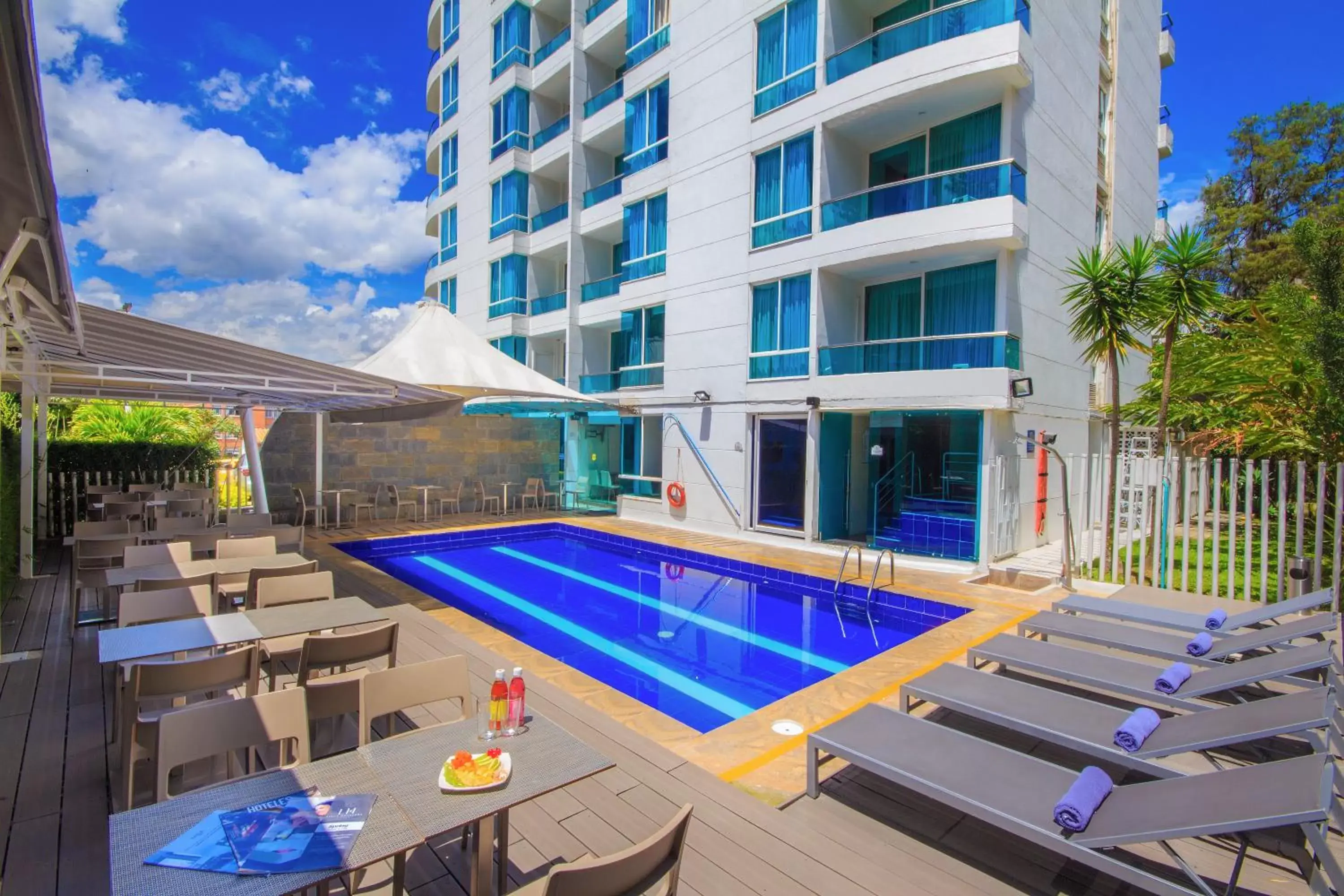 Swimming Pool in The Morgana Poblado Suites Hotel