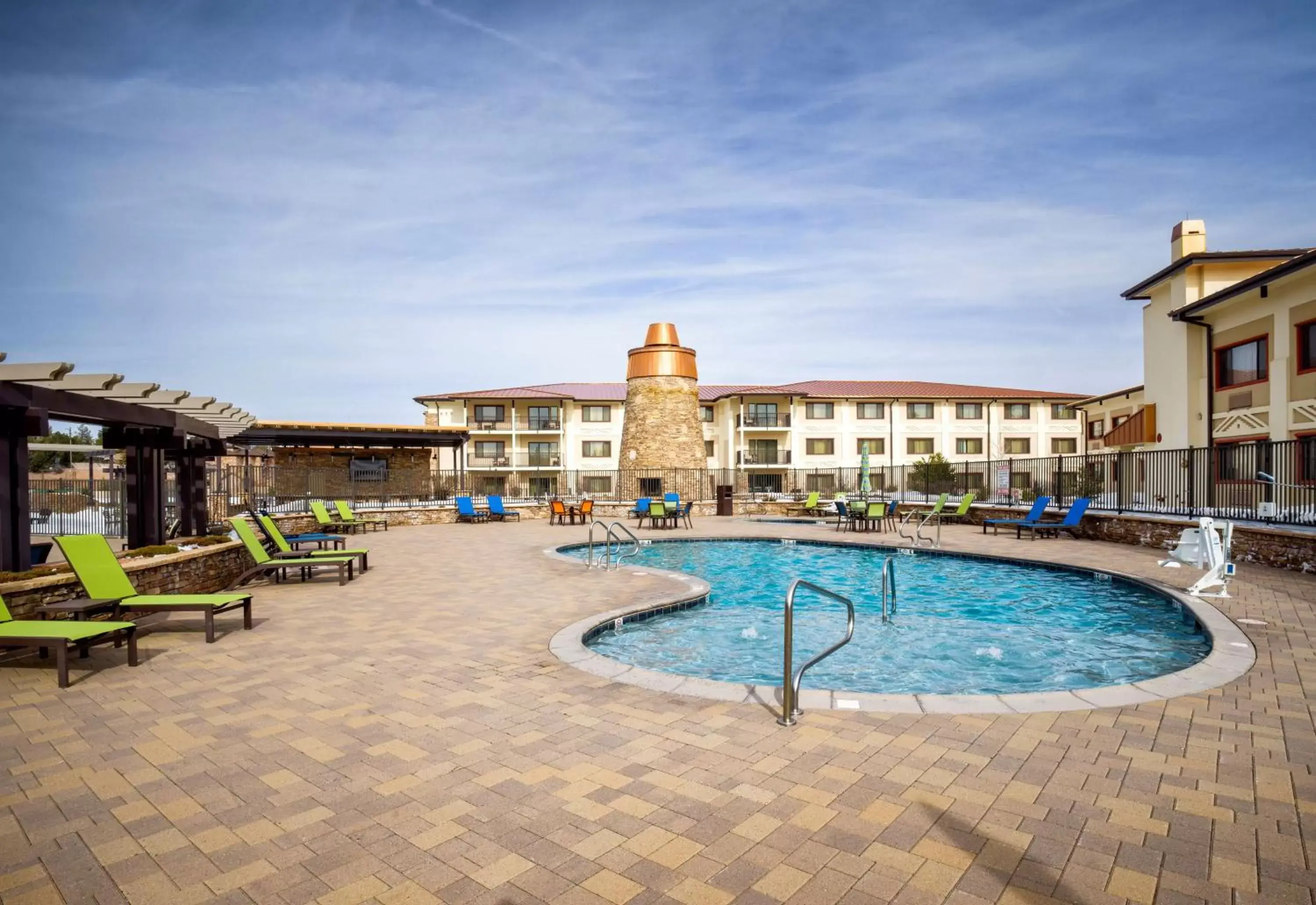 Pool view, Swimming Pool in Squire Resort at the Grand Canyon, BW Signature Collection