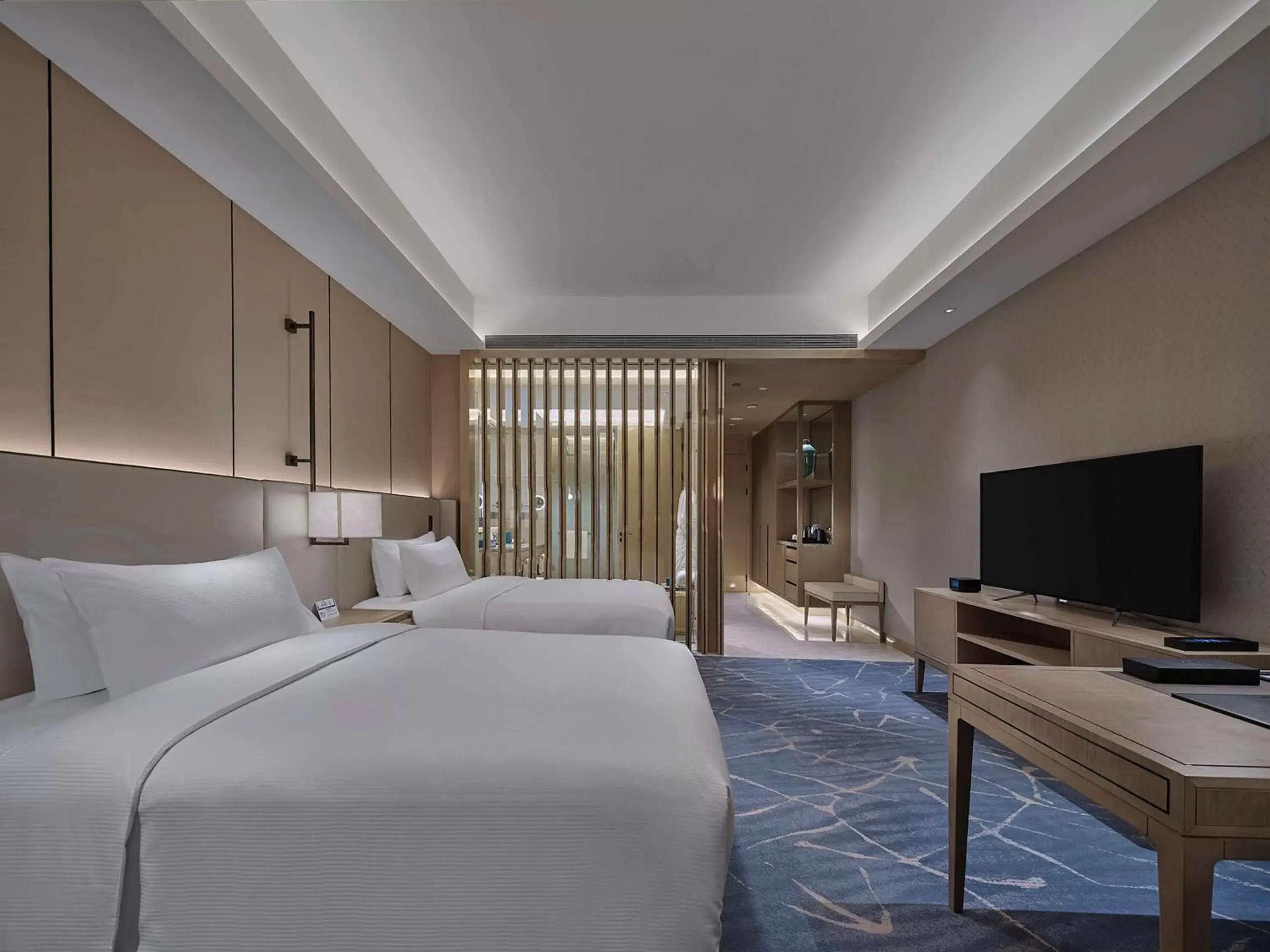 Bed, TV/Entertainment Center in Hilton Beijing Tongzhou