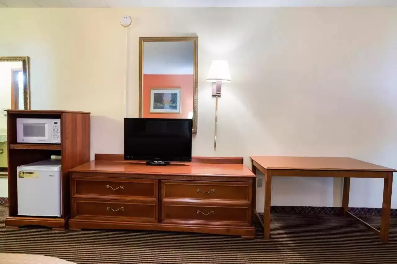 TV/Entertainment Center in Royal Inn Clearfield