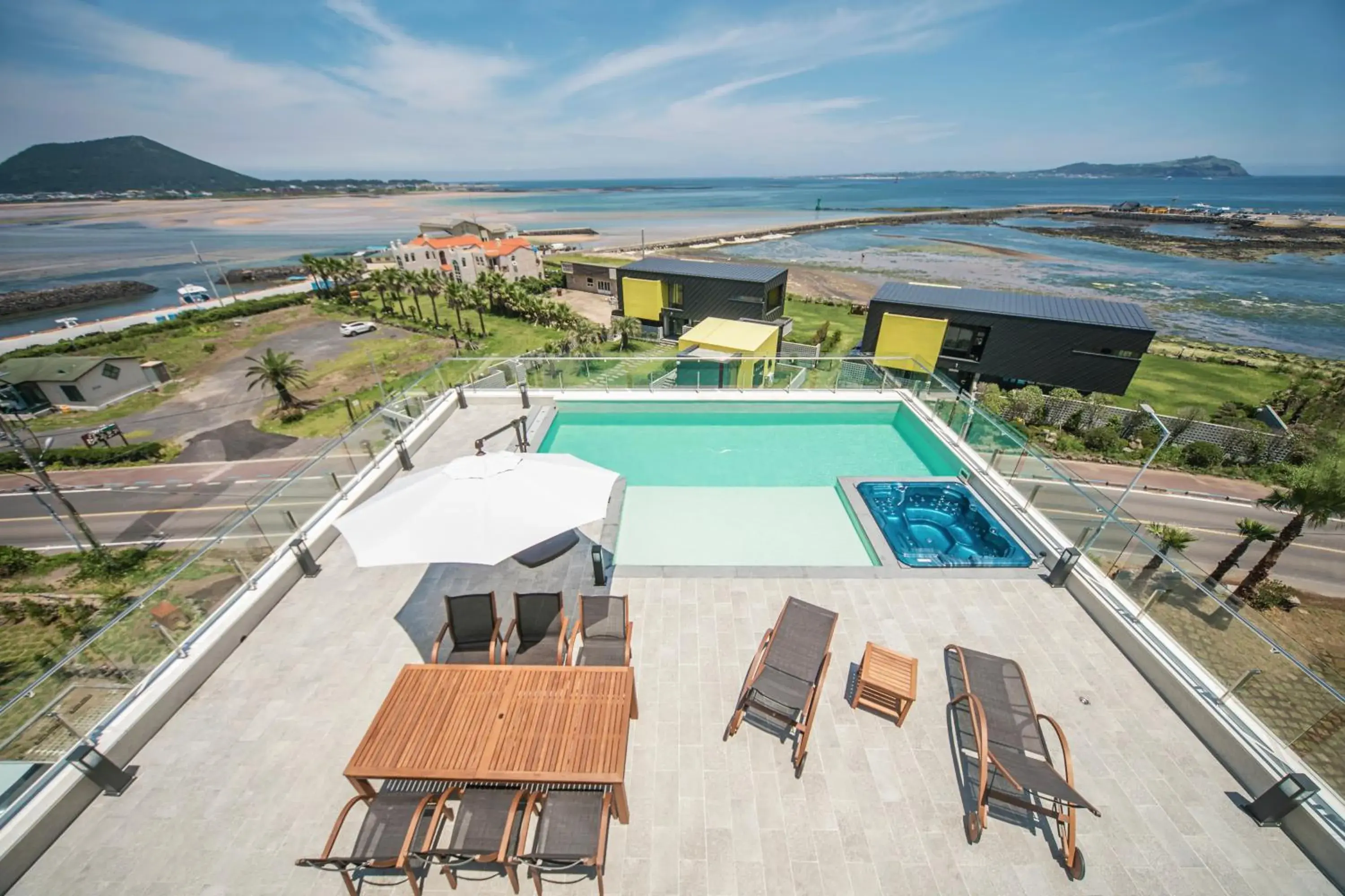 Photo of the whole room, Pool View in Attirance Pool Villa & Hotel