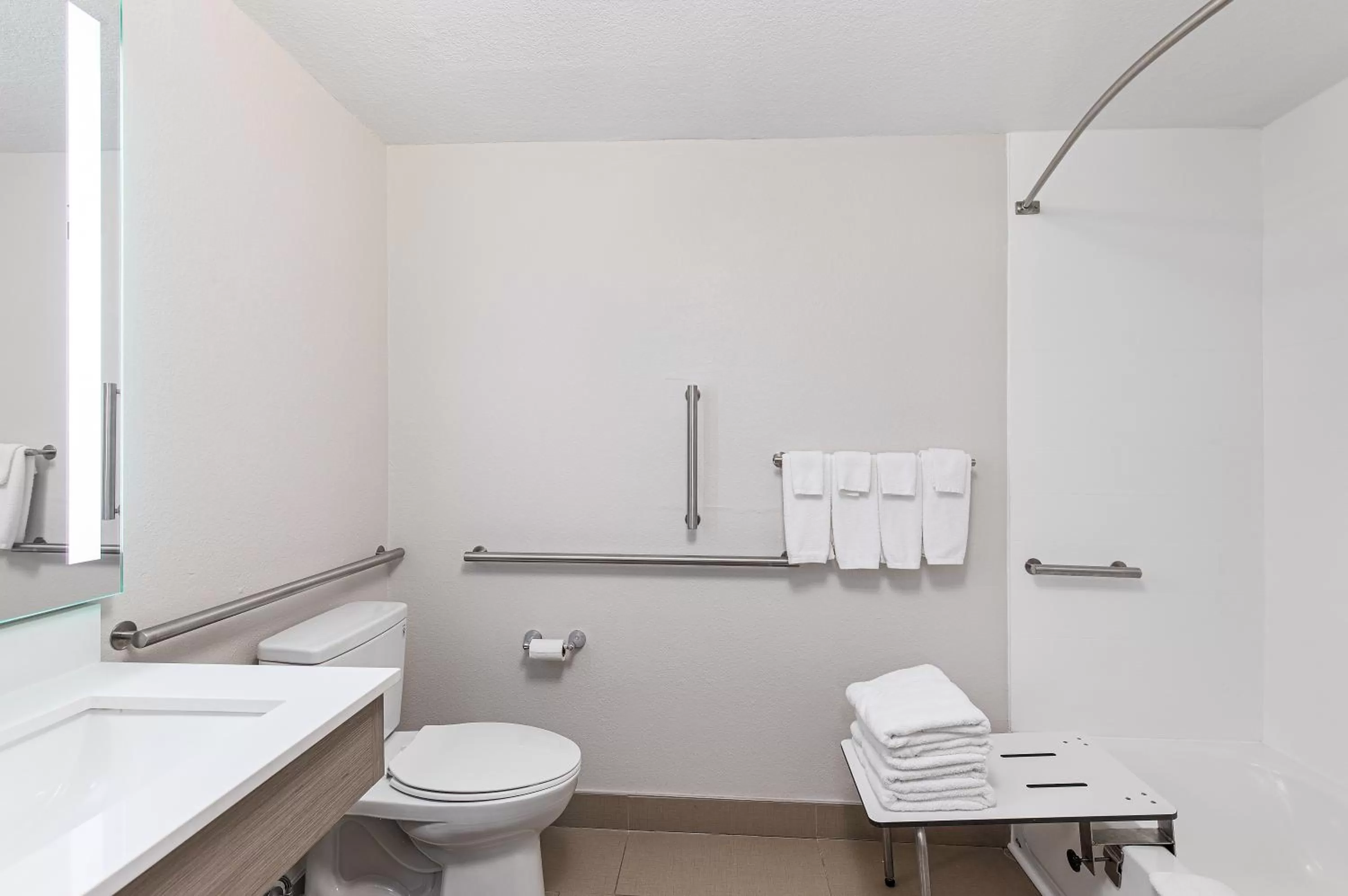 Bathroom in Holiday Inn Express Savannah South I-95 Richmond Hill by IHG