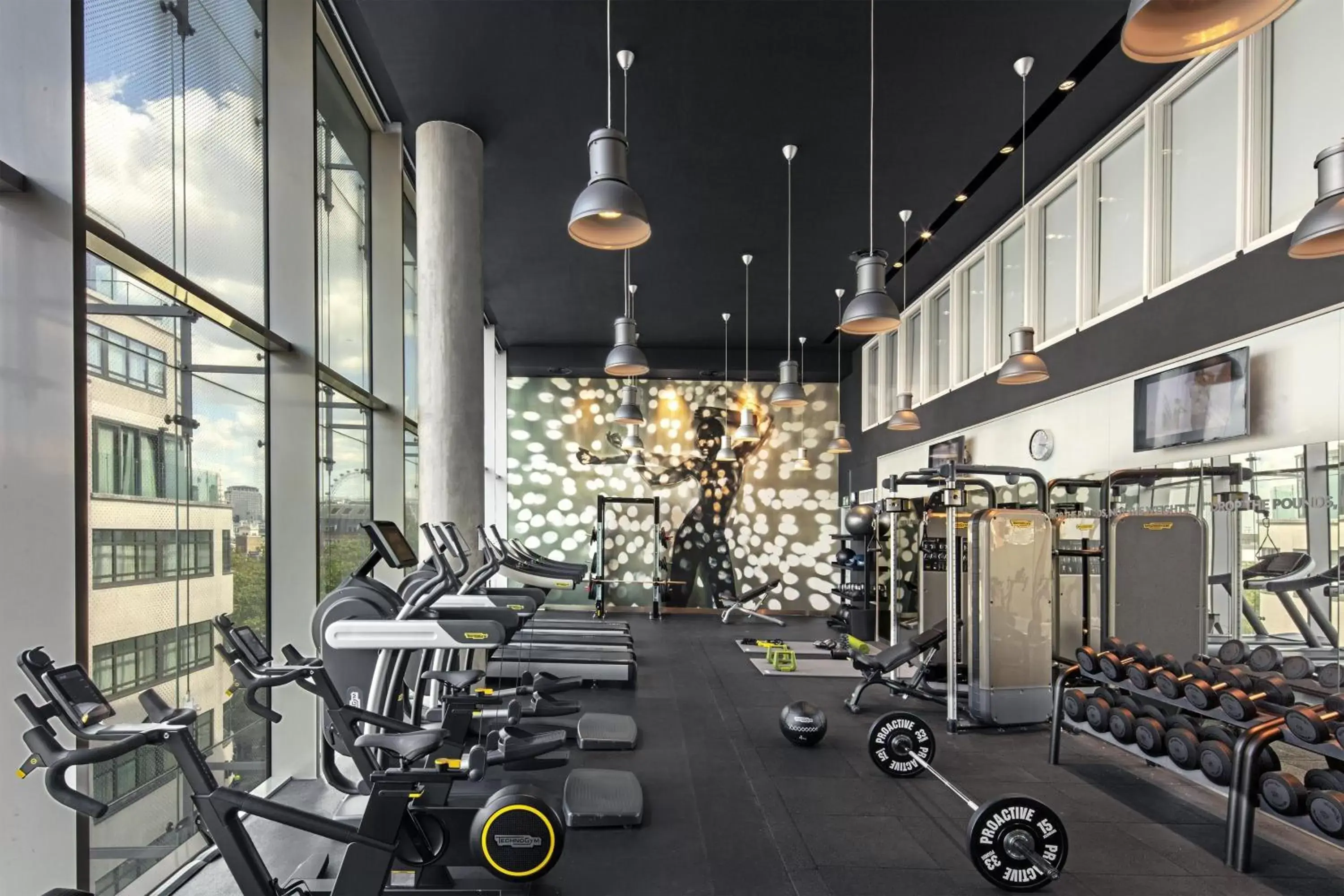 Area and facilities, Fitness Center/Facilities in W London