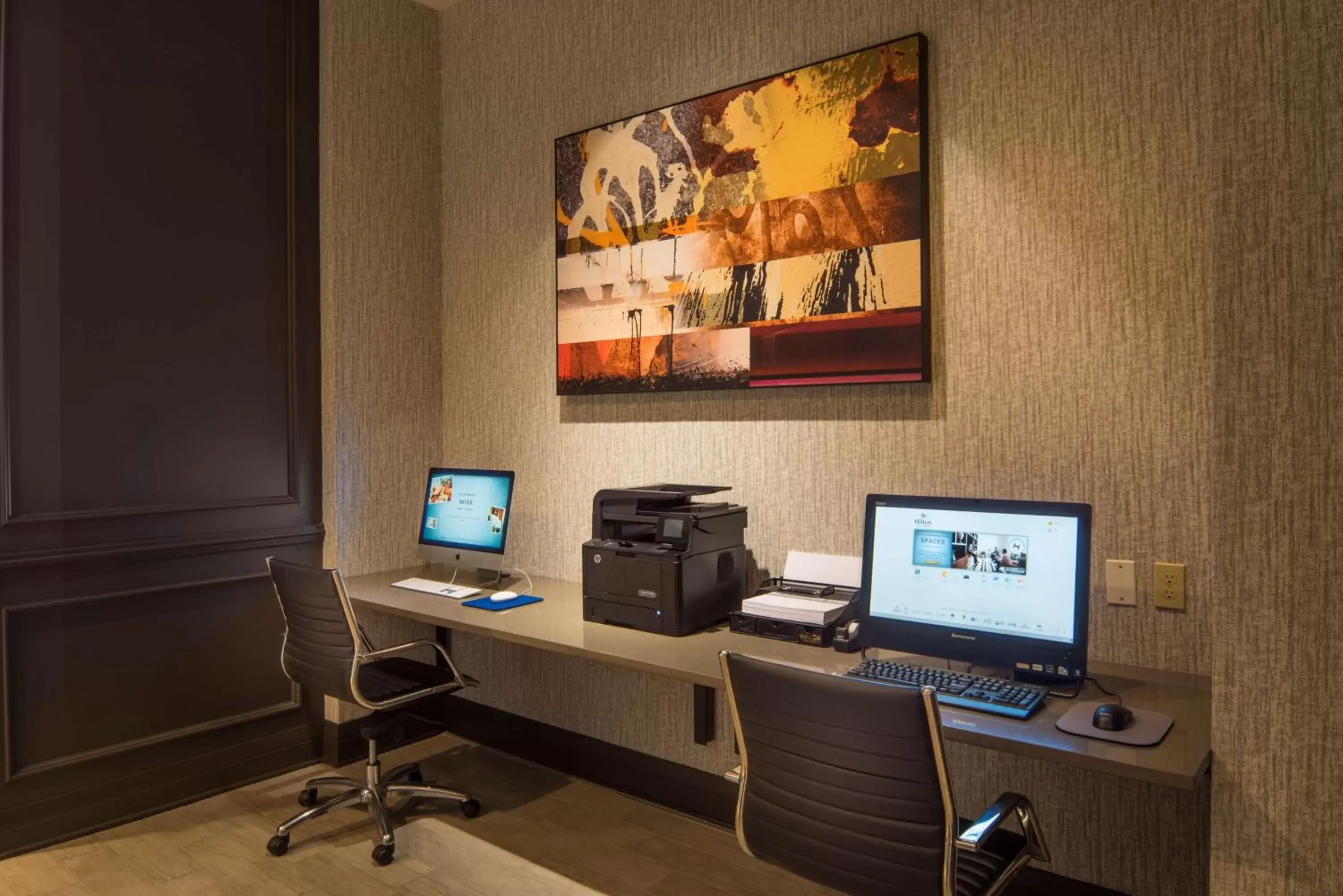 Business facilities, Business Area/Conference Room in Hilton Alexandria Old Town
