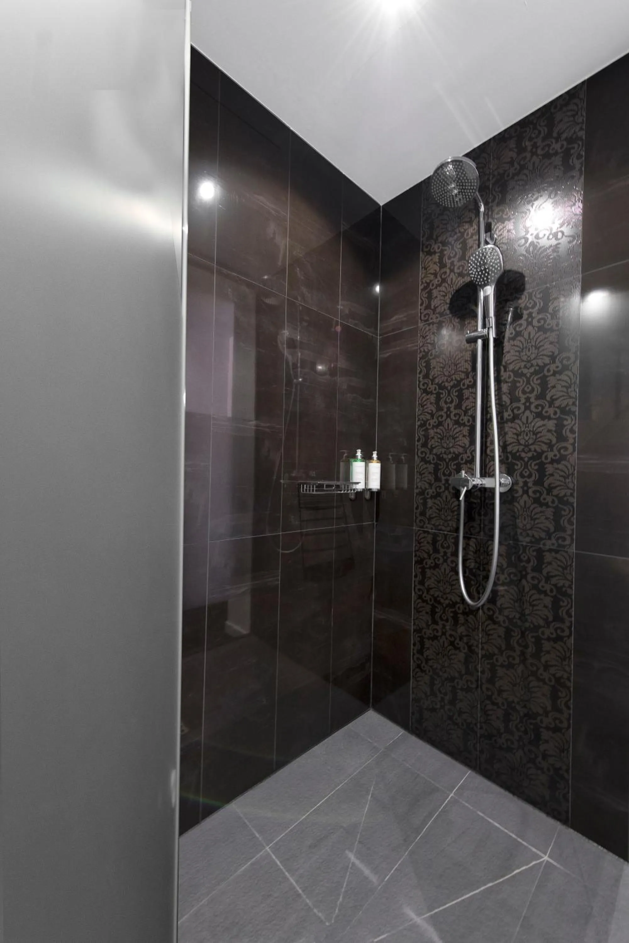 Bathroom in Posada del Dragón Boutique Hotel