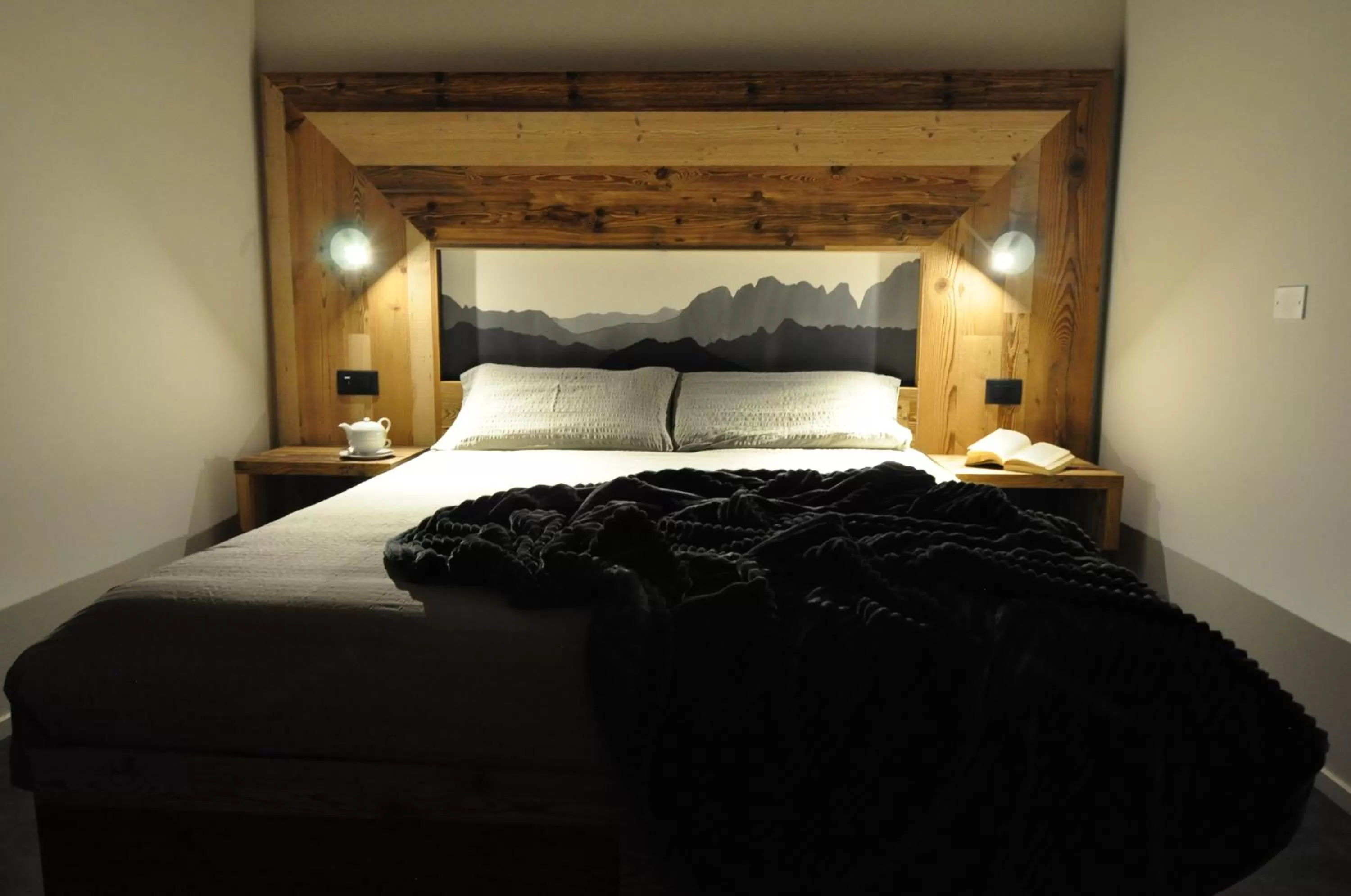 Bed in Albergo Alpino