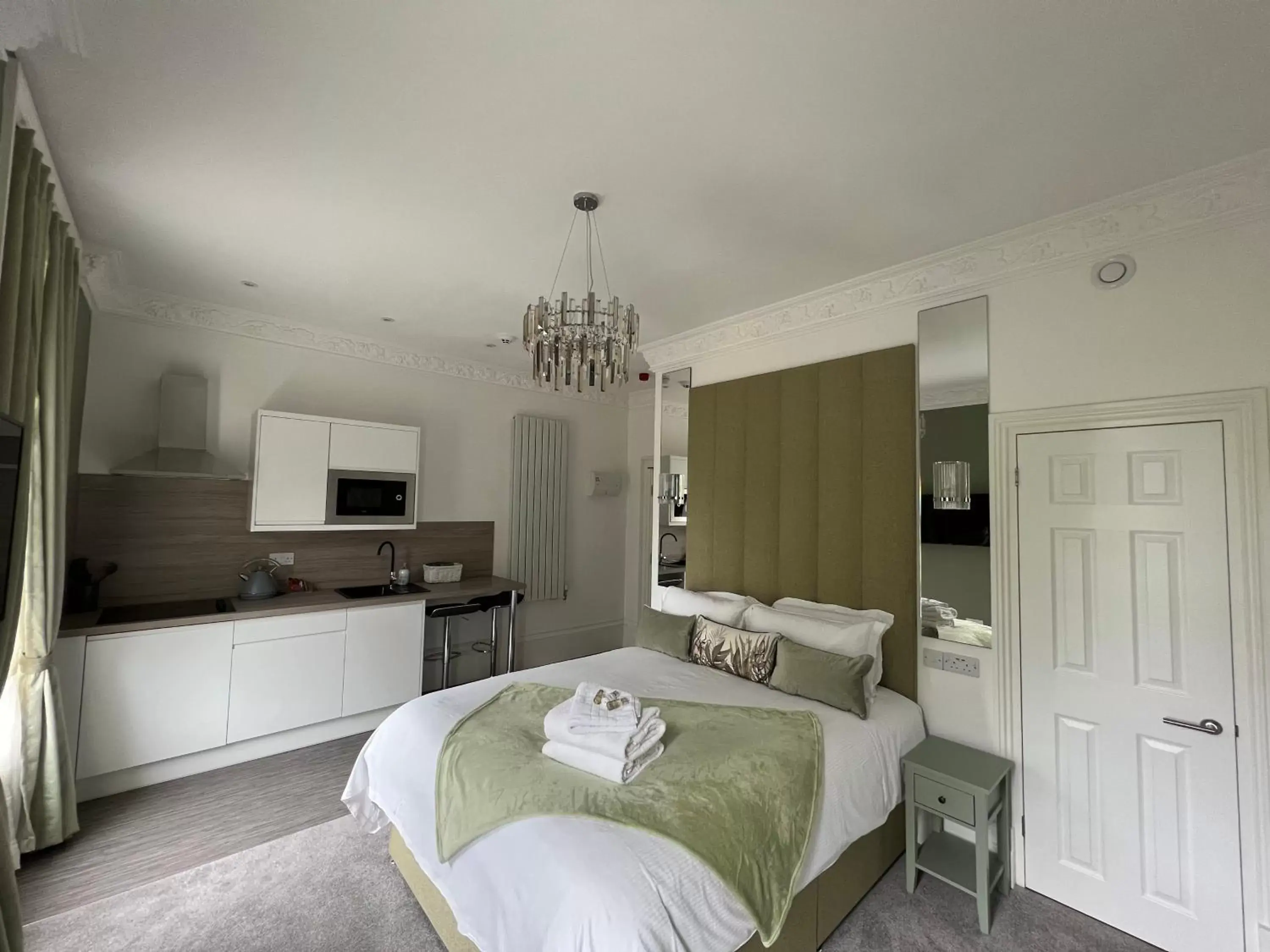 Kitchen or kitchenette in Winckley Square Residences