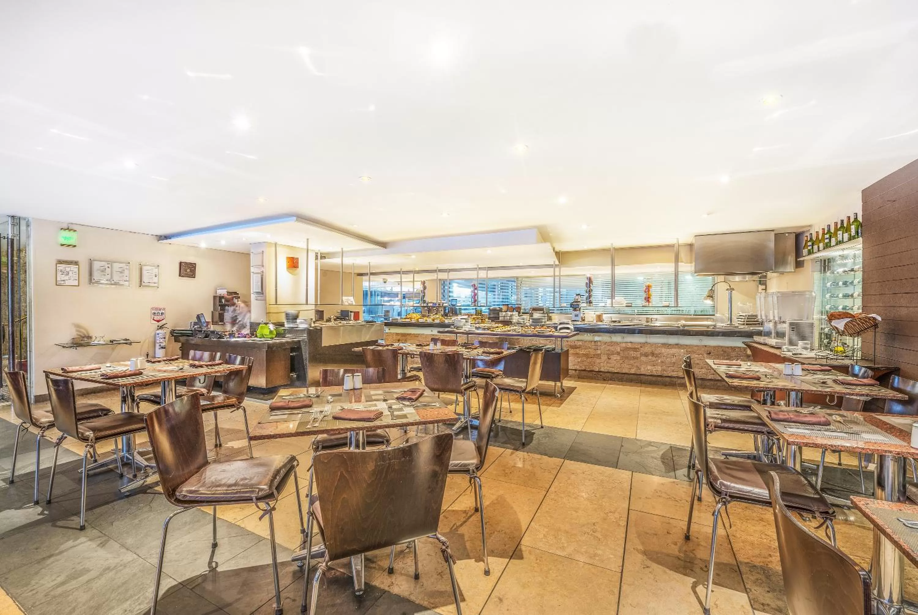 Restaurant/places to eat in Bogota Plaza Hotel