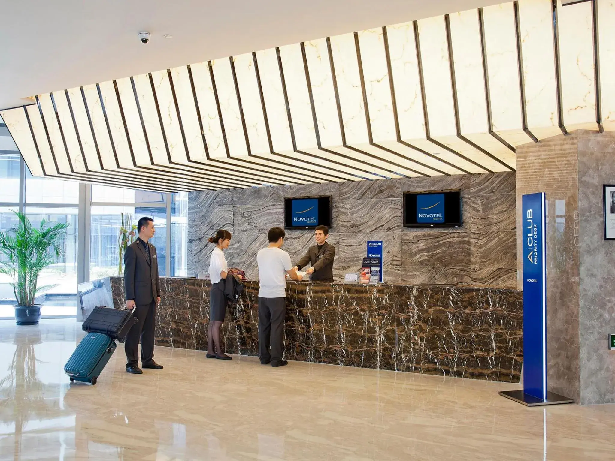 Lobby or reception in Novotel Nanjing East Suning Galaxy