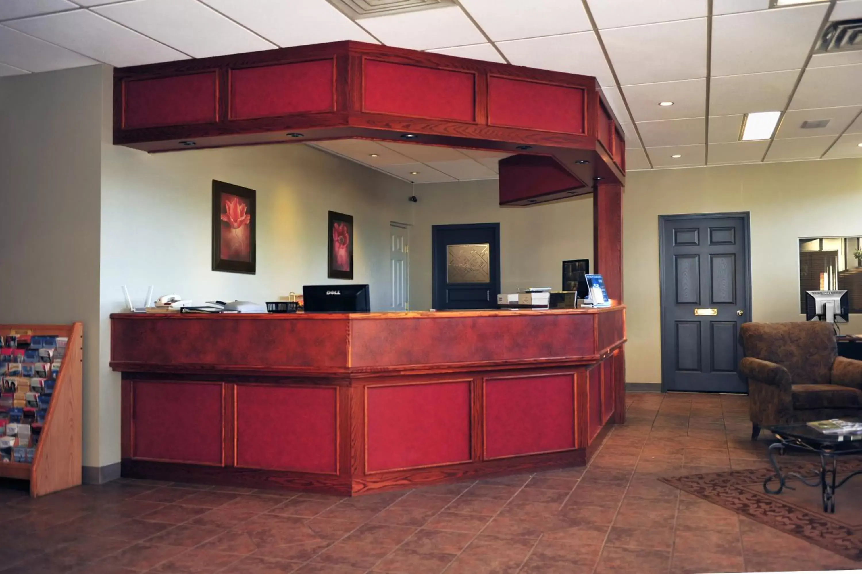 Lobby or reception, Lobby/Reception in Ramada by Wyndham Williams Lake