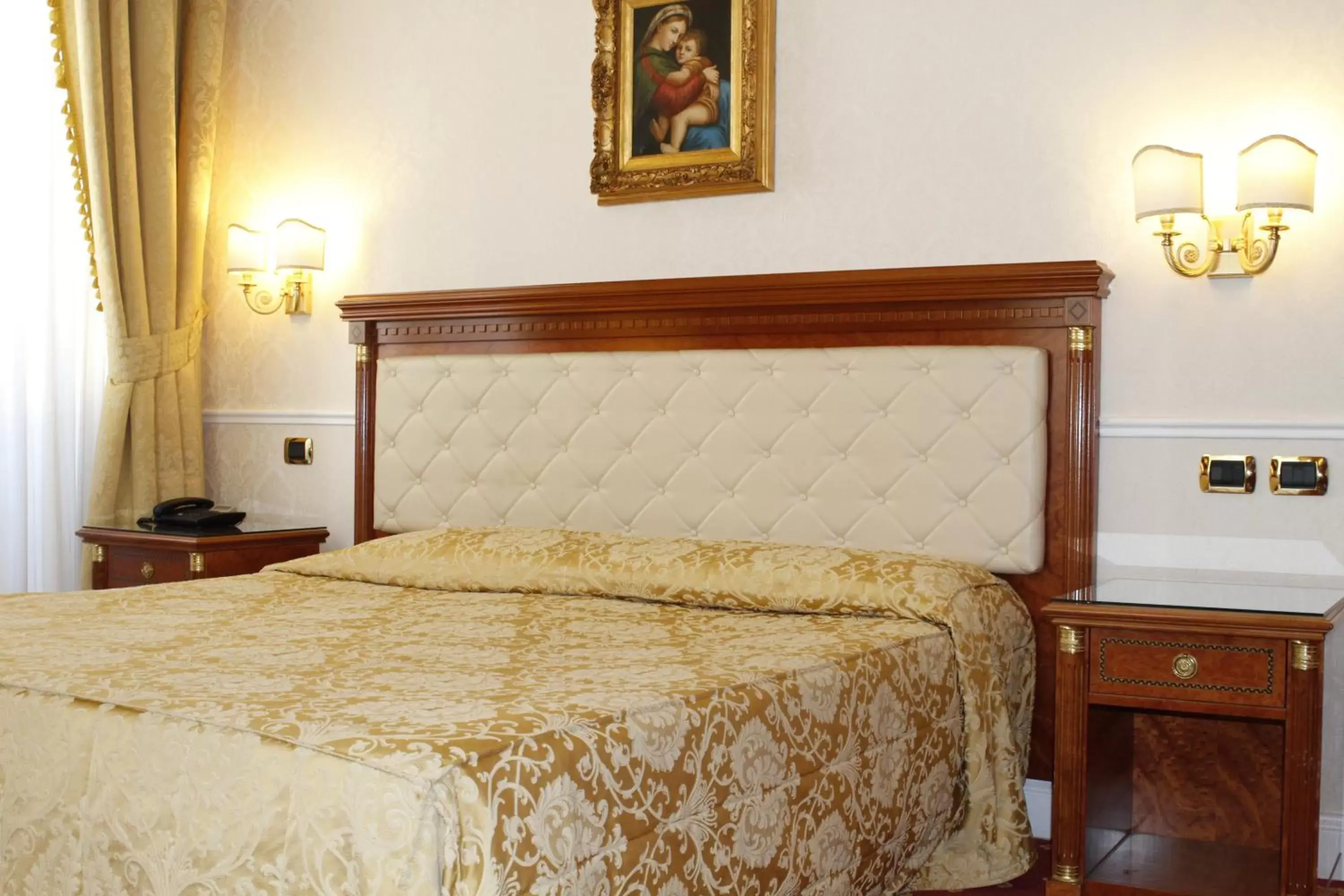 Bed in Hotel Villa Pinciana