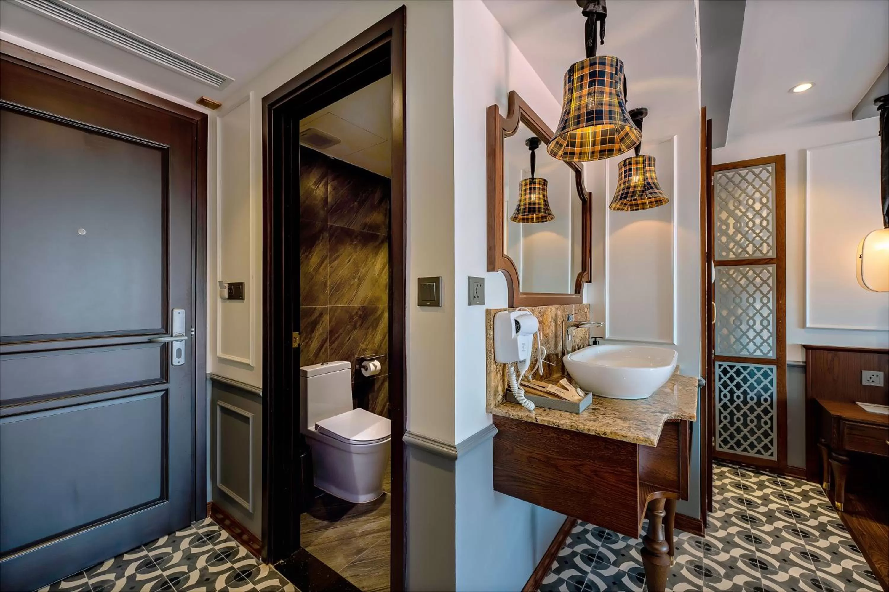 Toilet, Bed in Son Hoi An Boutique Hotel & Spa