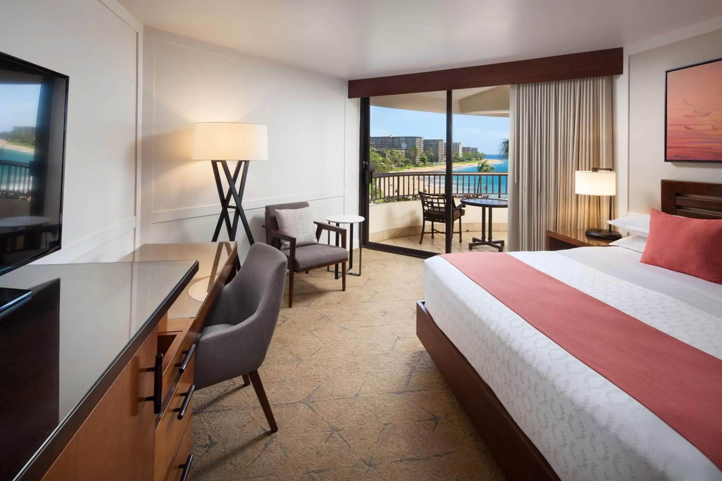 Oceanfront King Room in Sheraton Maui Resort & Spa