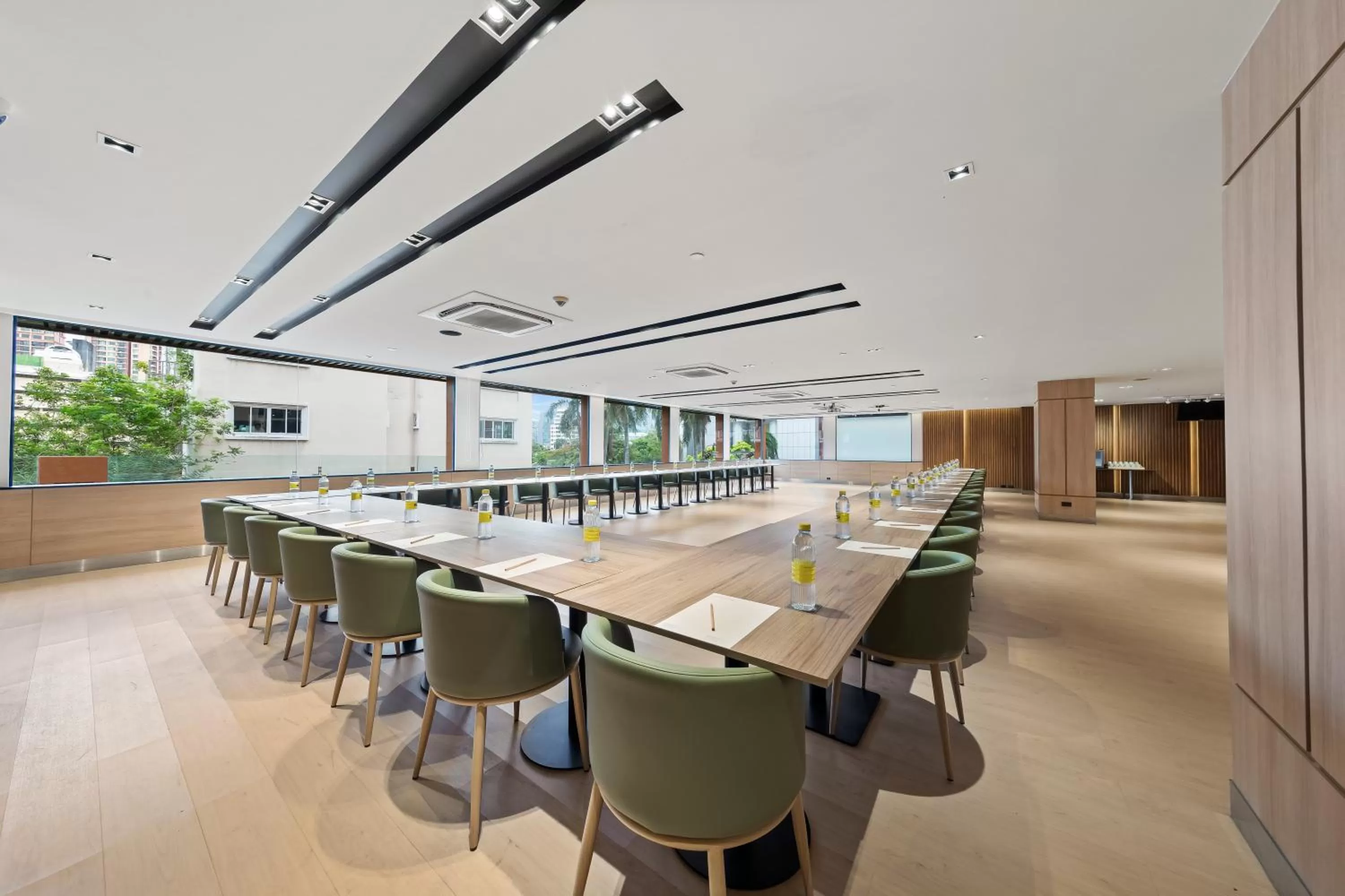 Banquet/Function facilities in Golden Tulip Mandison Suites