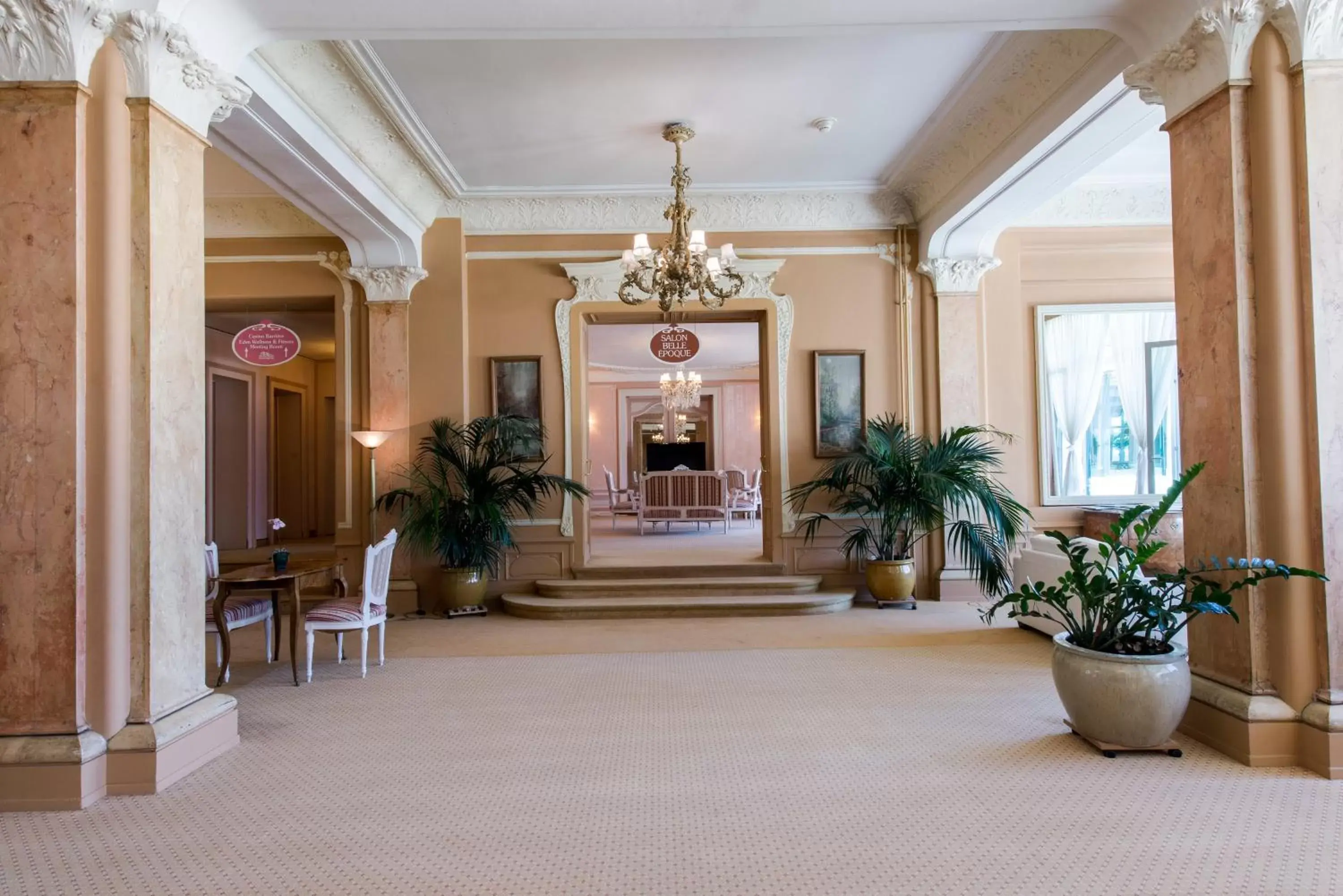 Lobby or reception in Hotel Eden Palace au Lac