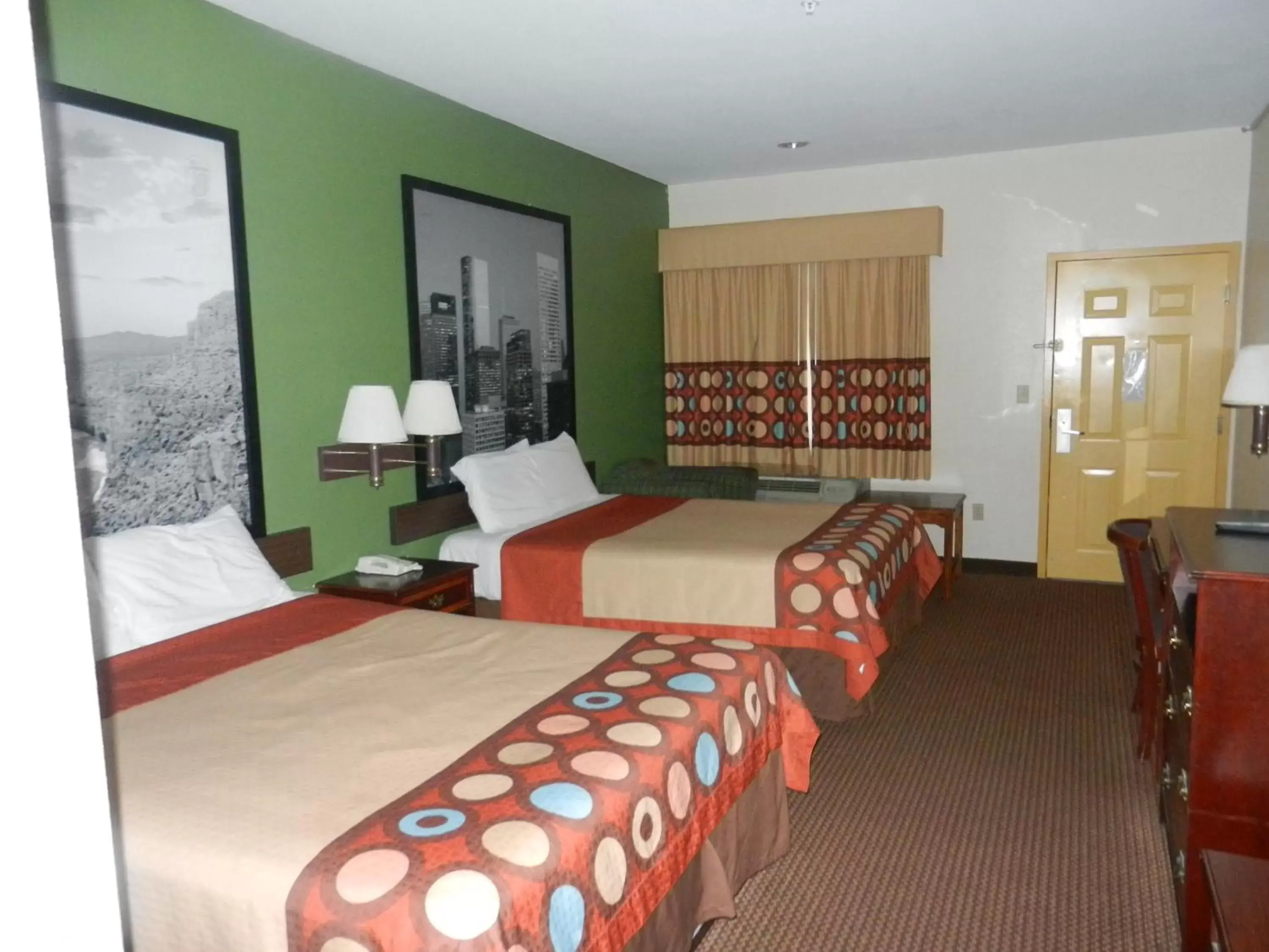 Queen Room with Two Queen Beds and Roll-In Shower - Mobility Accessible/Non-Smoking in Super 8 by Wyndham Humble - Atascocita - FM 1960 I-69 Queen Room with Two Queen Beds and Roll-In Shower - Mobility Accessible/Non-Smoking in Super 8 by Wyndham Humble - Atascocita - FM 1960 I-69