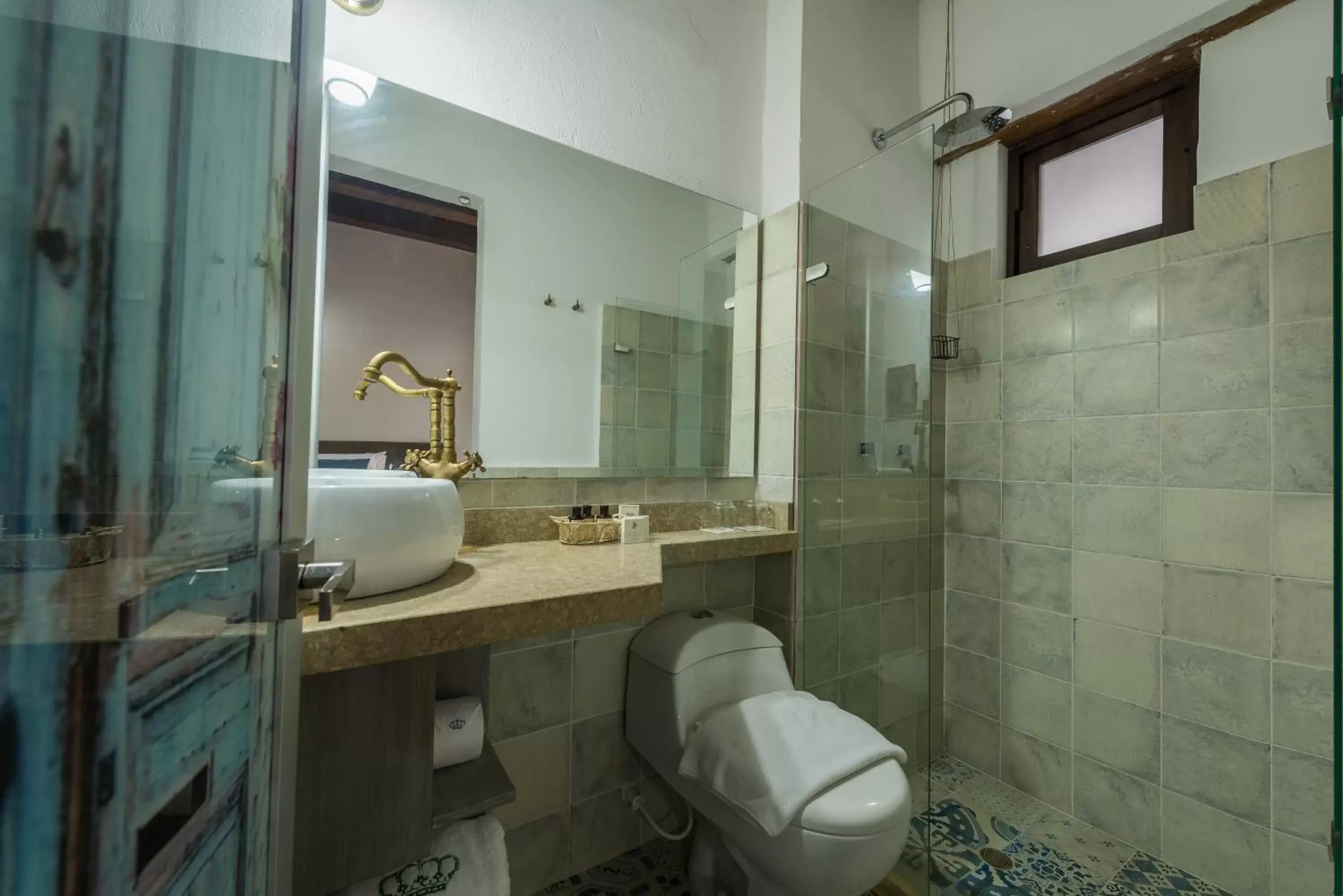 Shower, Bathroom in Getsemani Cartagena Hotel