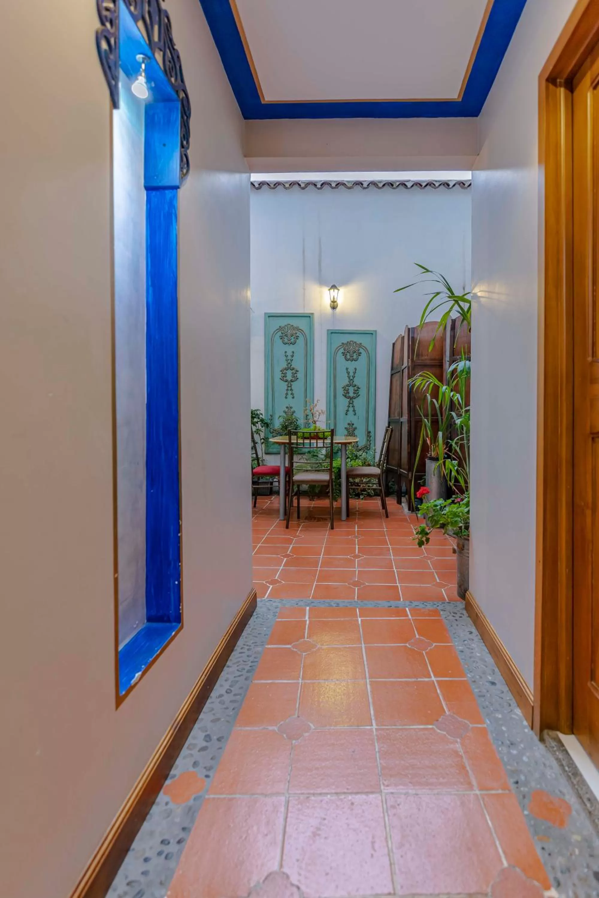 Property building in Hotel Azul de la Plaza by Chat Noir