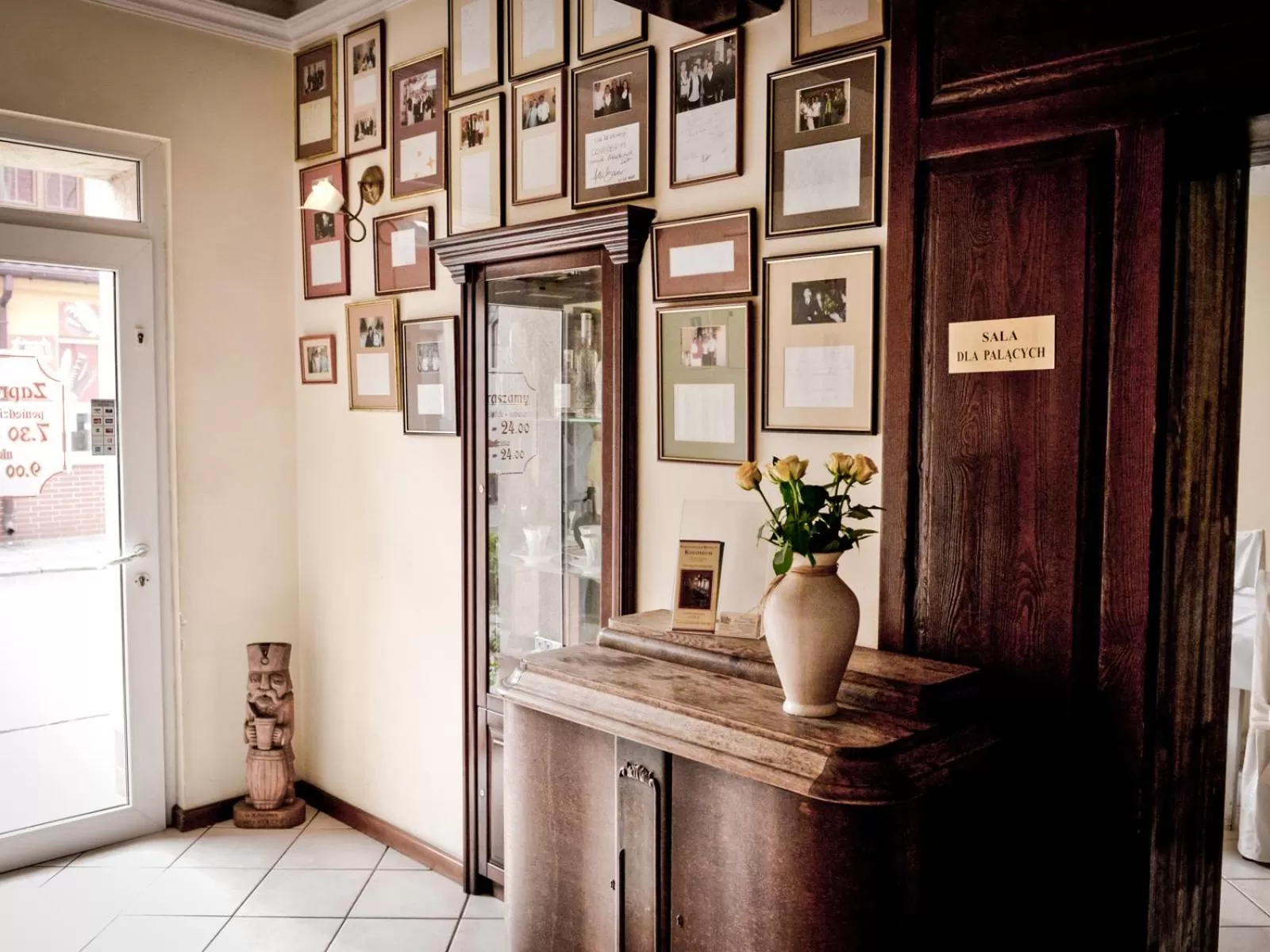 Facade/entrance in Hotel Koloseum