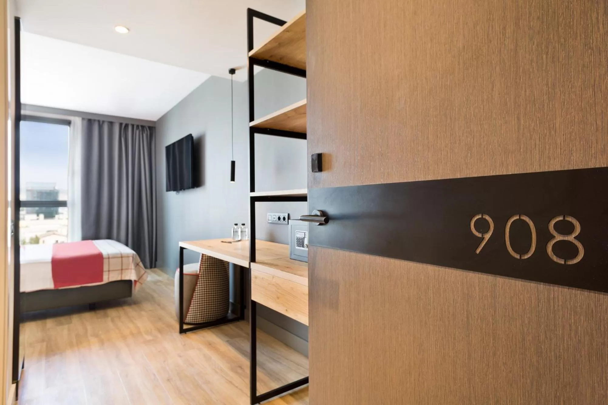 Property building, Bed in Acta Voraport