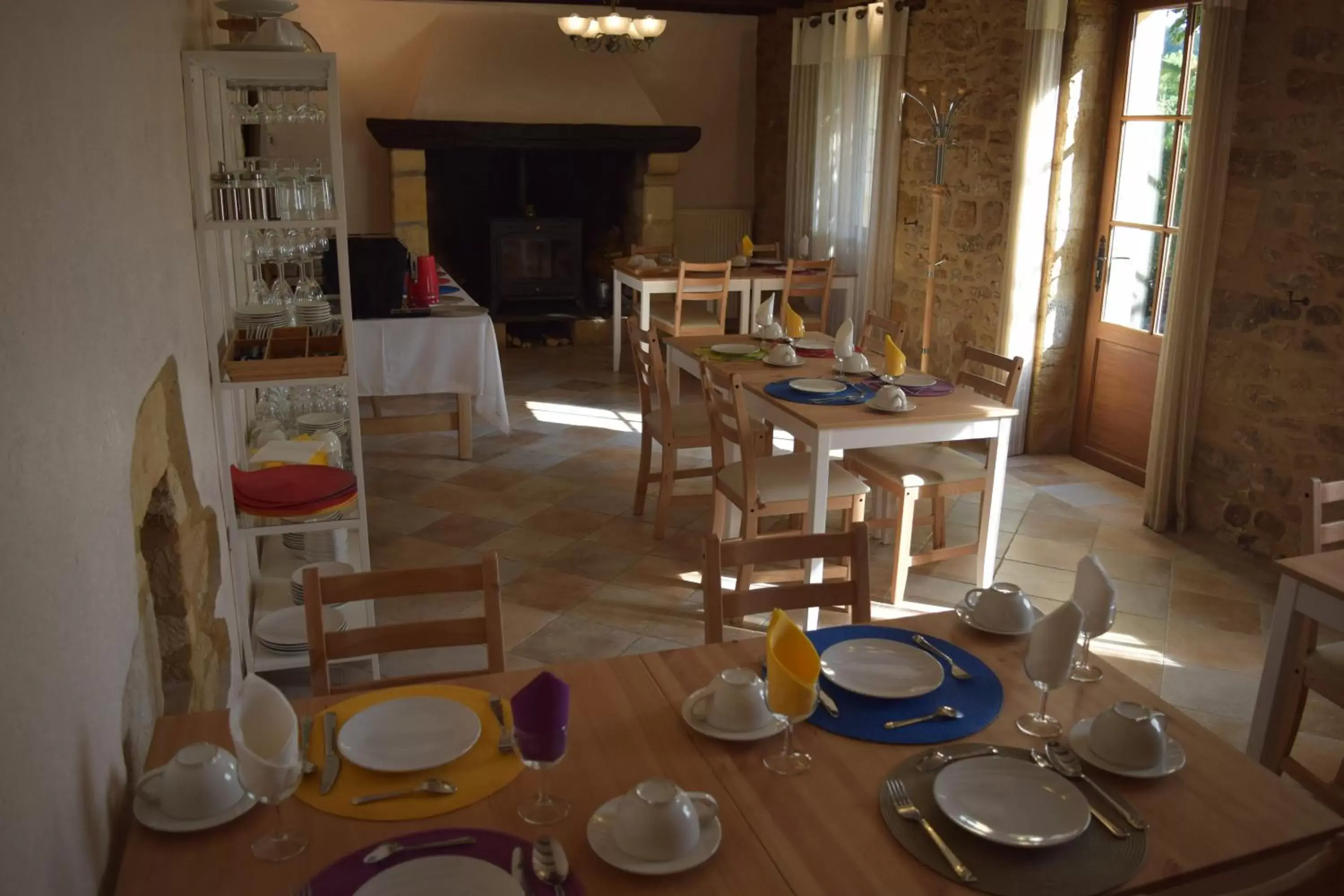 Buffet breakfast, Restaurant/Places to Eat in Domaine Lacoste