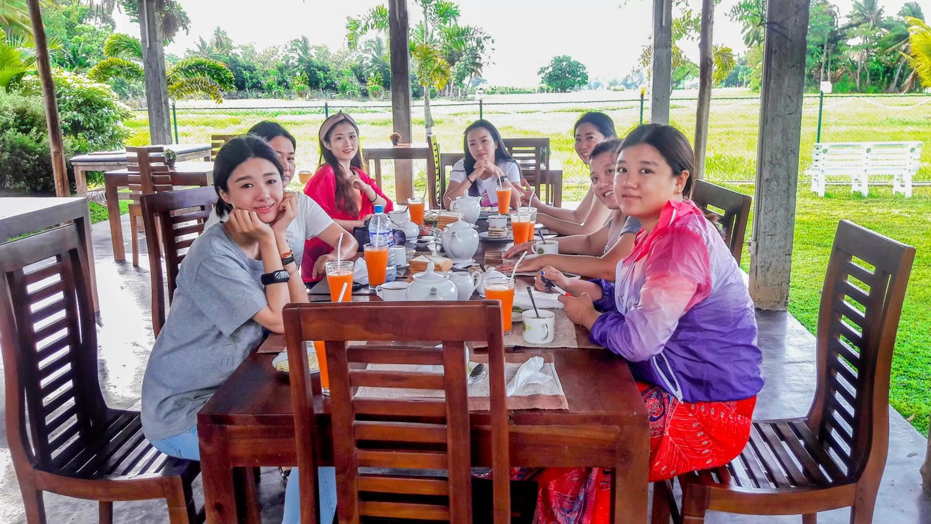 Restaurant/places to eat in Hotel Ancient Village